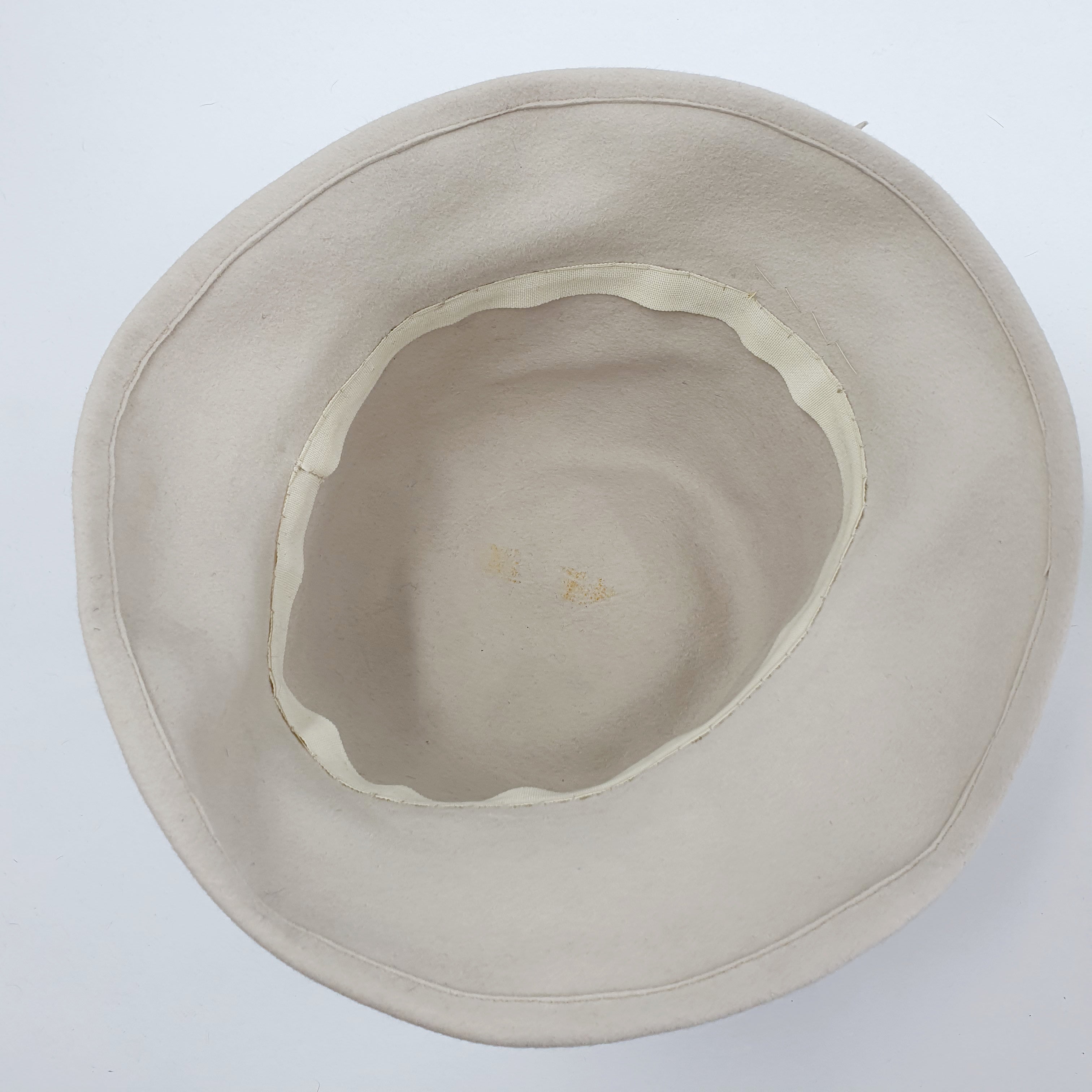 Light felt hat from the 90s, unused, 56cm