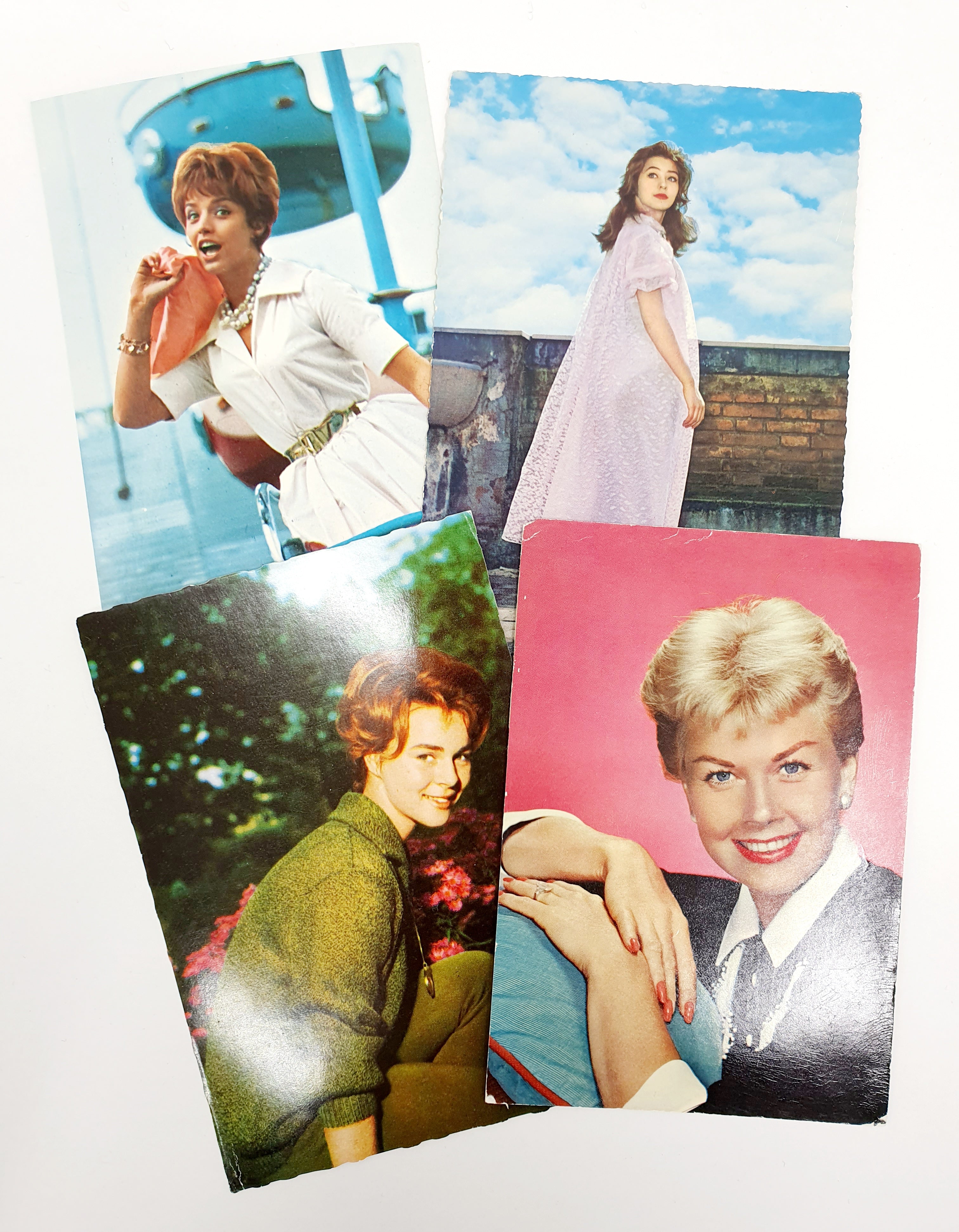 Old movie star postcards, 4 pcs.