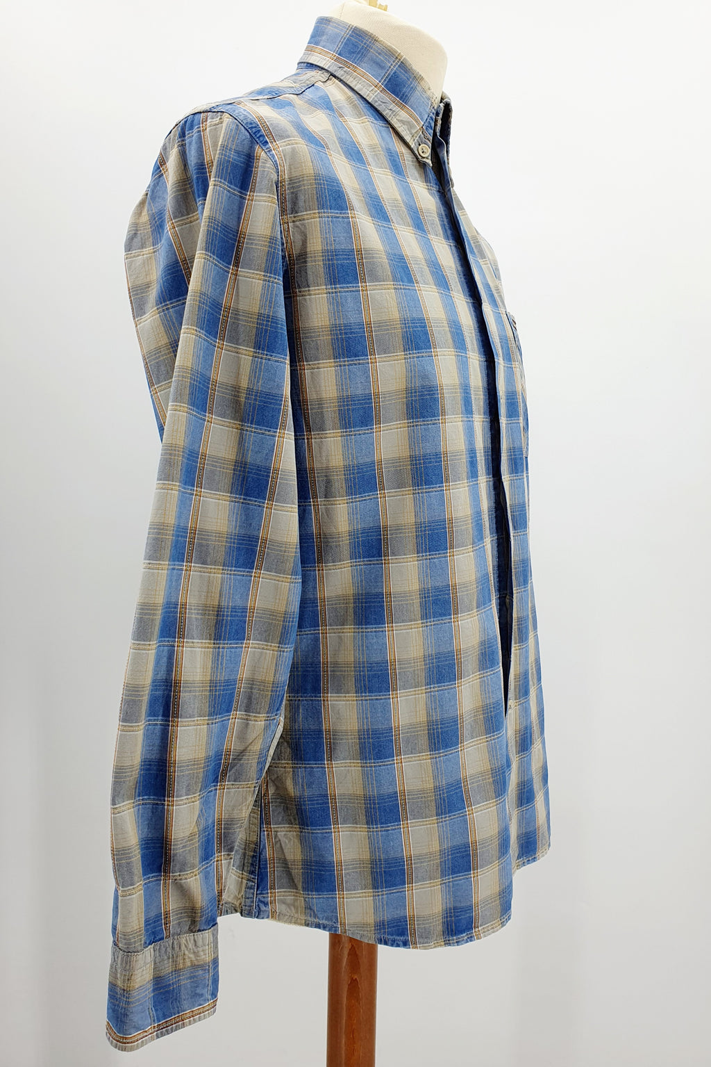 Marlboro Classics, puuvilla ruutupaita 90-luvulta, väritys khaki-sininen, kuva sivulta