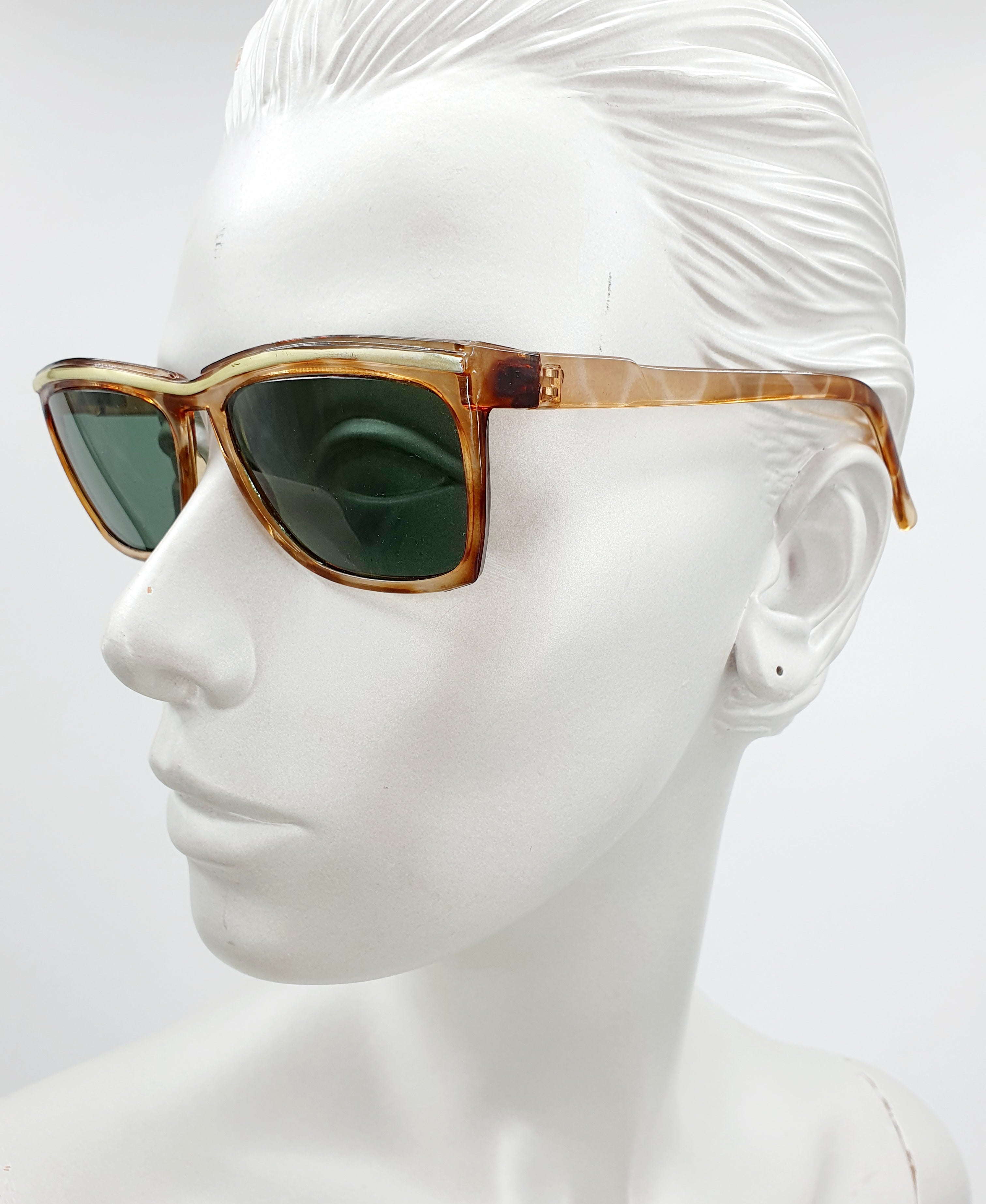 Sunglasses from the 70s, men's model