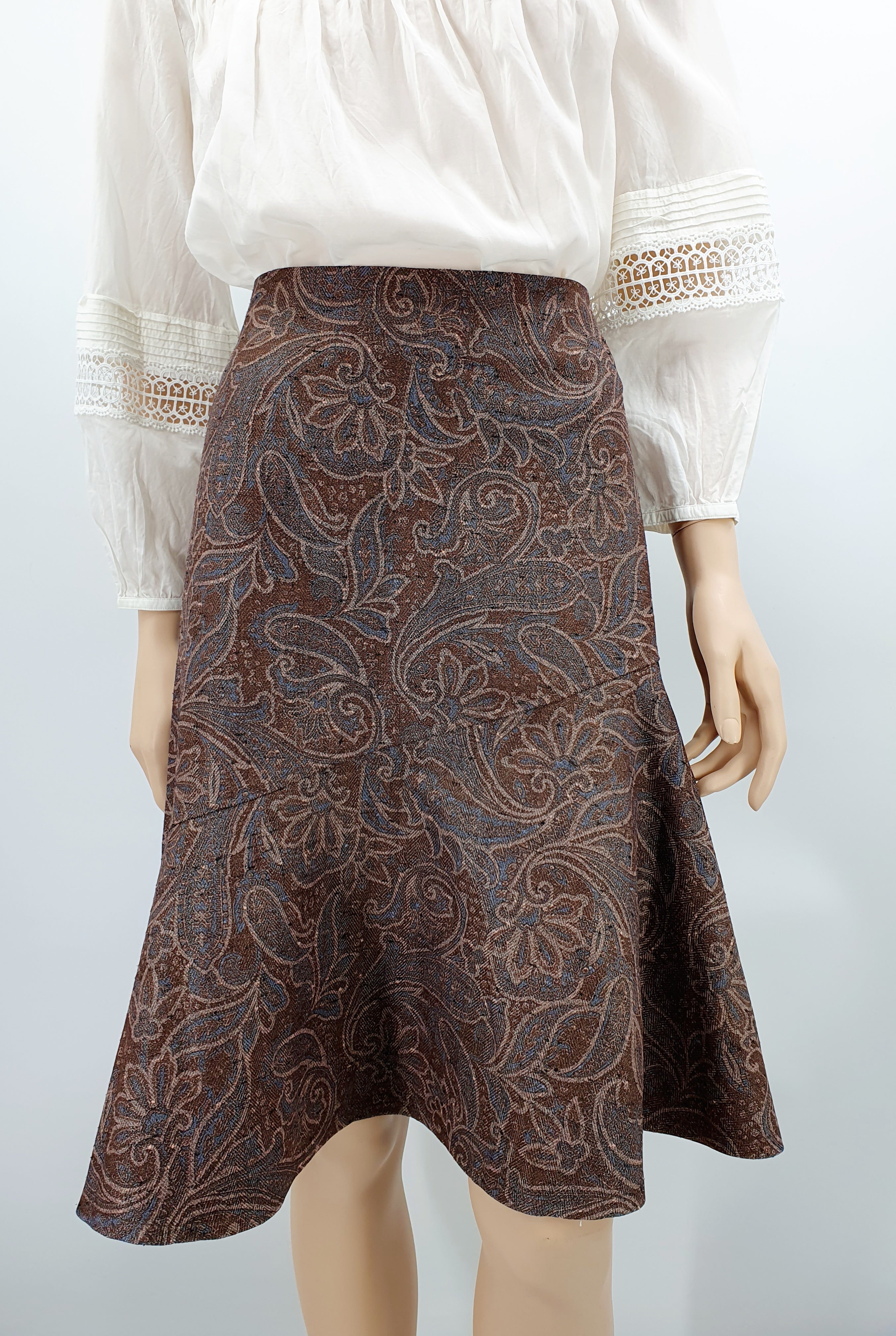 Pierre Cavallo, paisley patterned skirt from the 2000s, waist 84cm, size 42