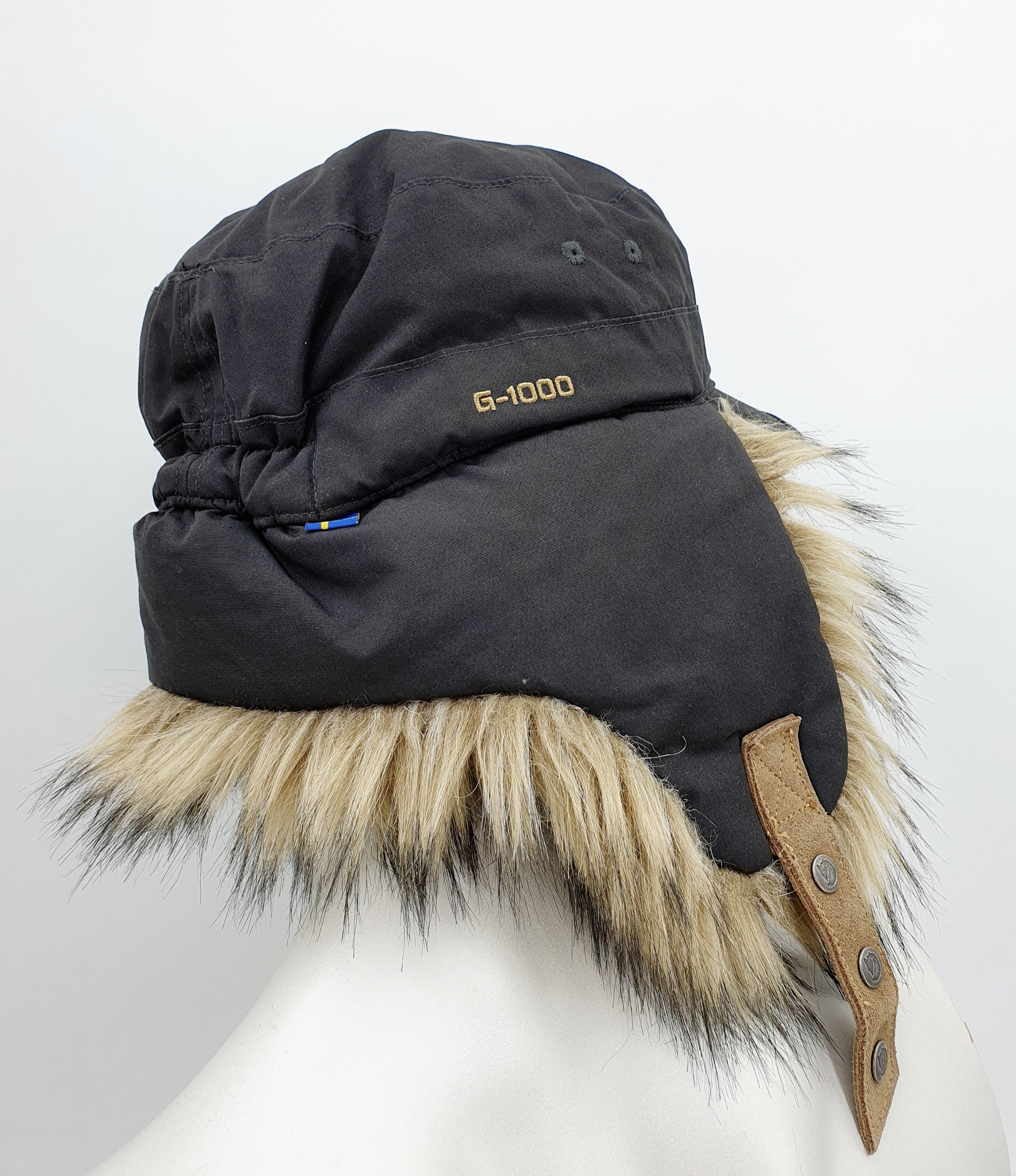 Fjällräven Woodsman cap 2000-luvulta, kuva takaa