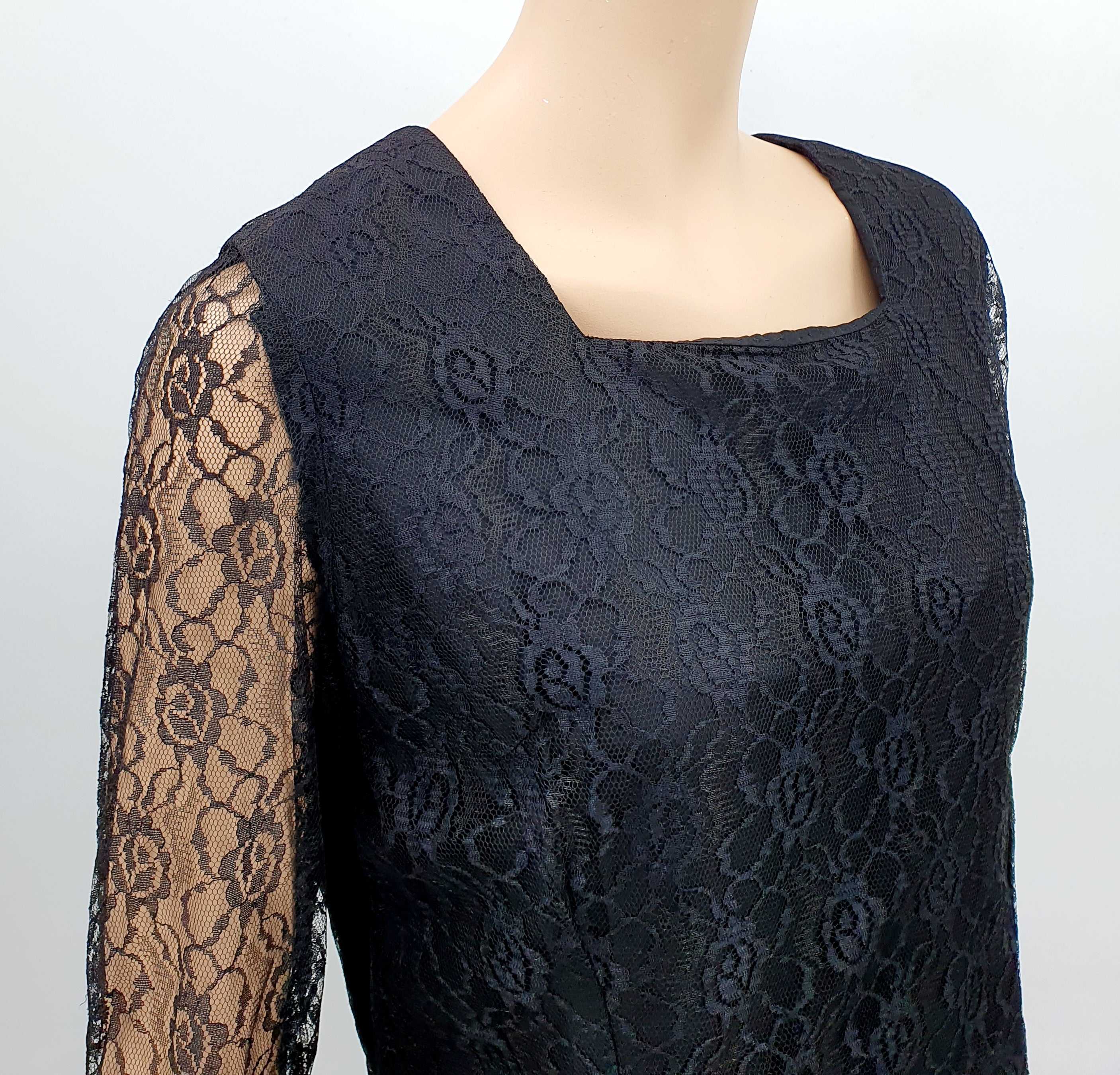 Beauty, black lace party dress from the 60s-70s, size 40