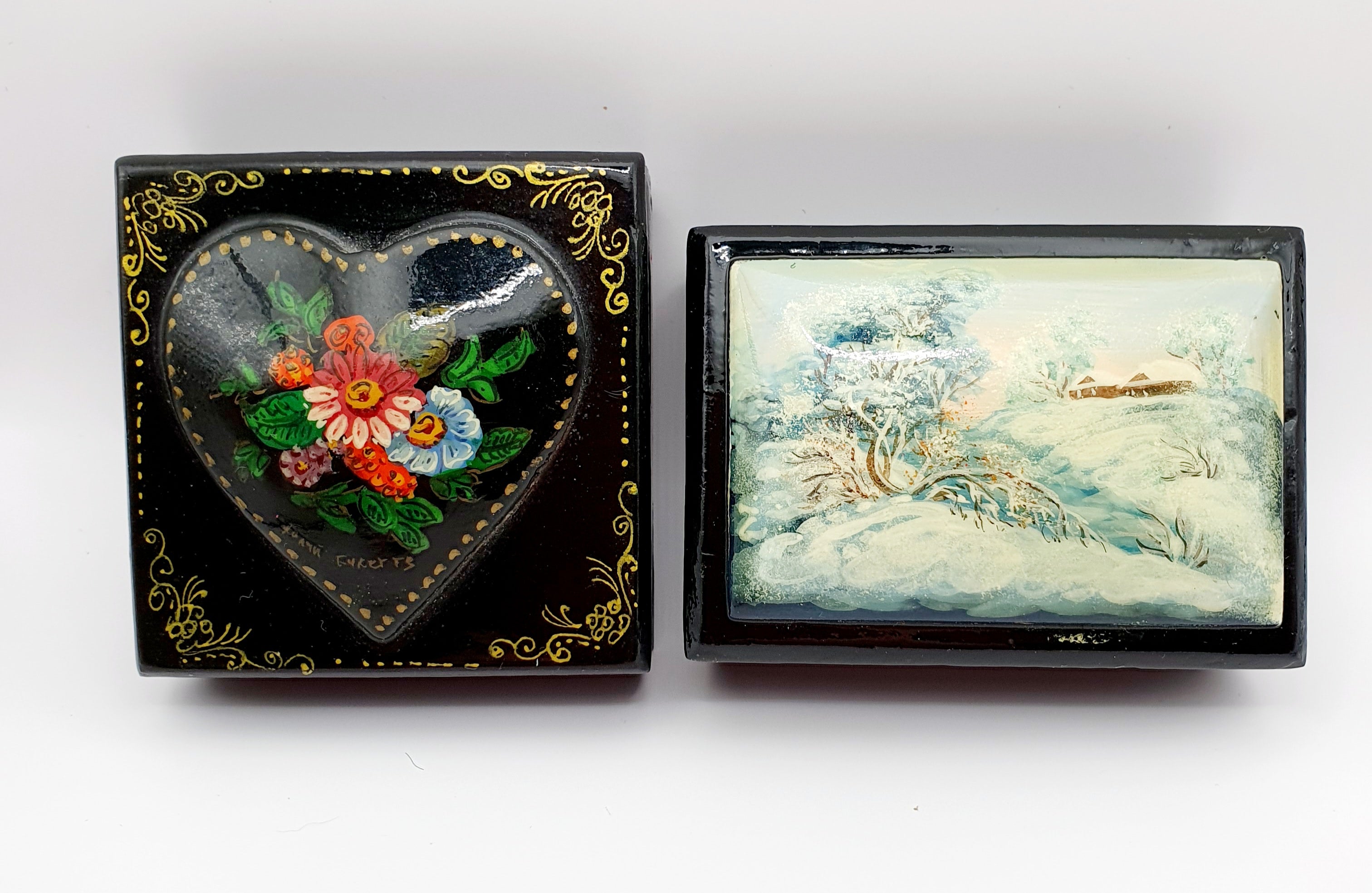 Small wooden jewelry box, Heart/Winter landscape
