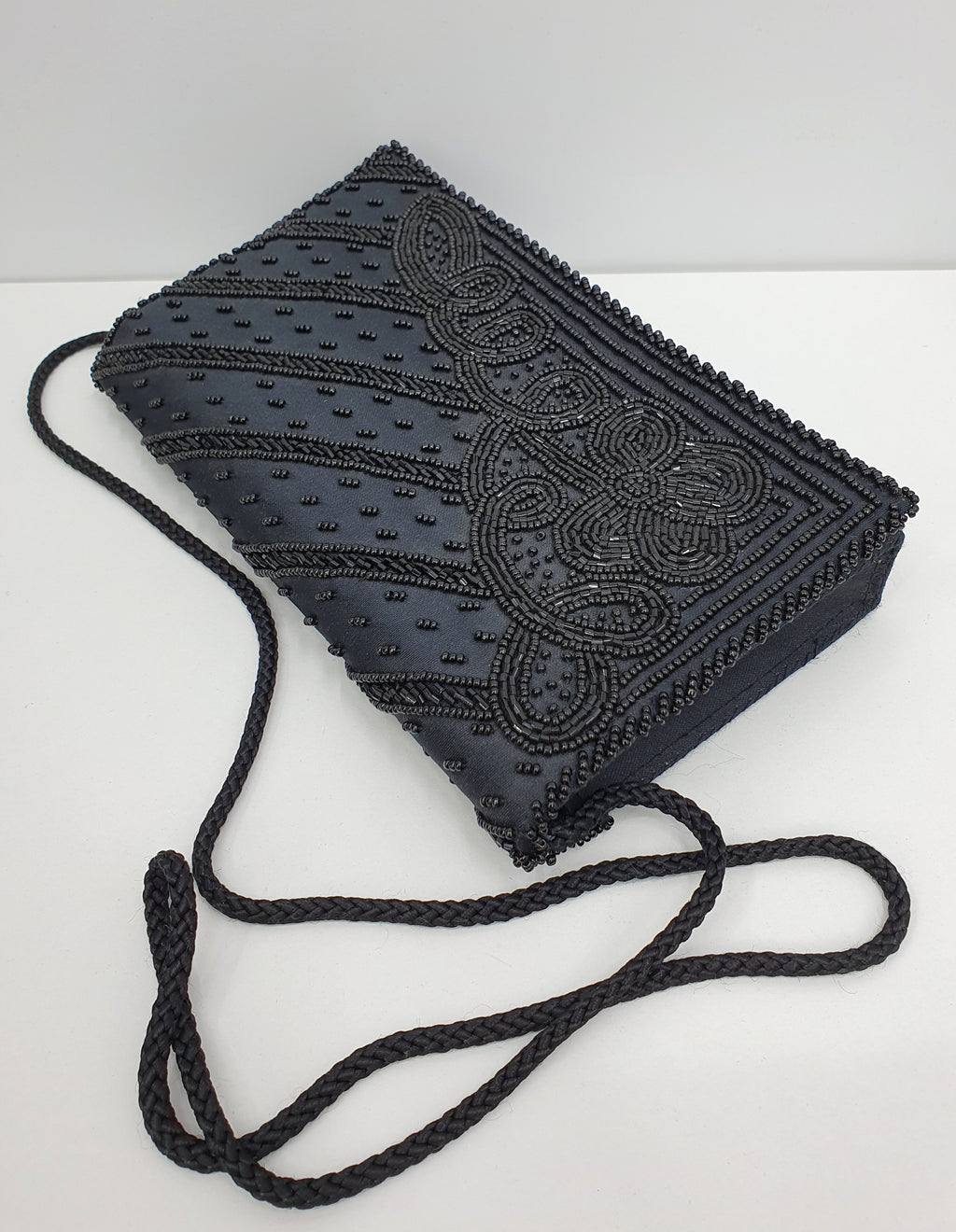 Black pearl embroidered party bag