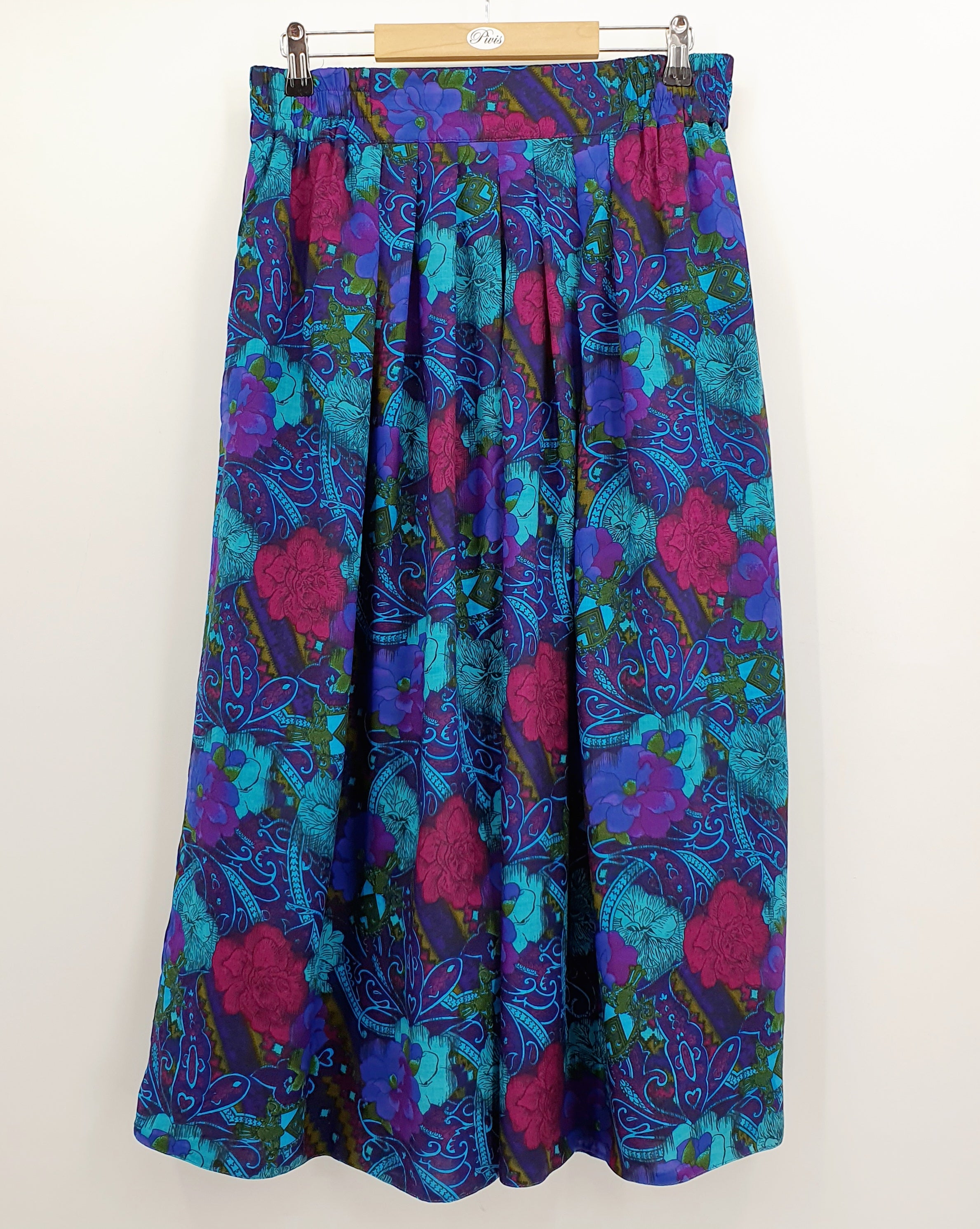 Italian viscose skirt from the 90s, waist 75-85cm, size 38-40