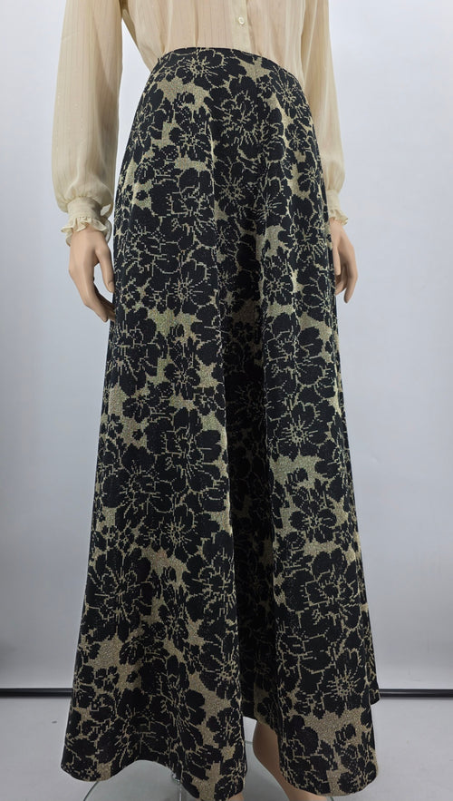 A-line maxi skirt from the 70s, color gold/black, waist 72cm, size 36/38