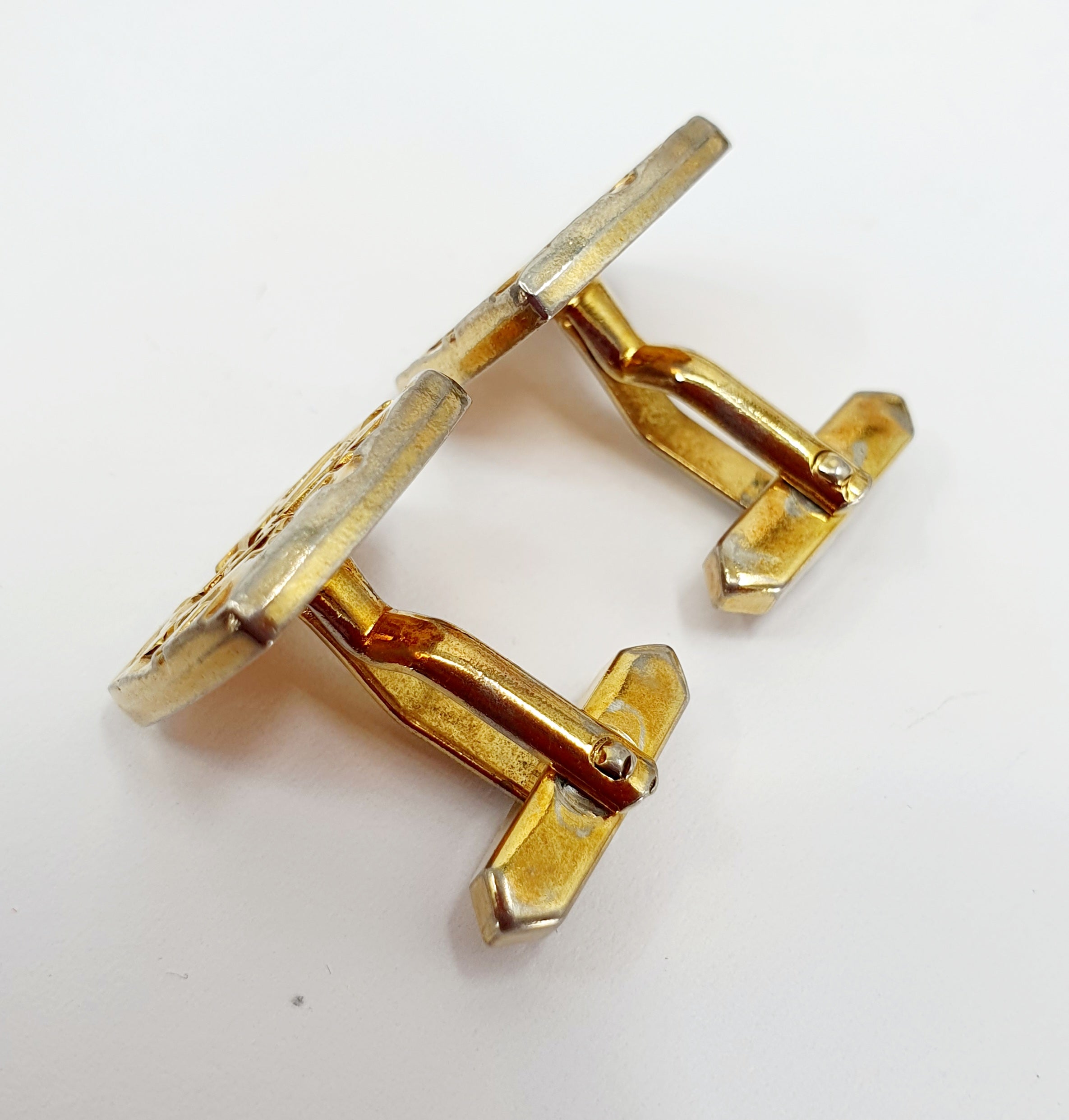 Gold colored cufflinks from the 60s-70s