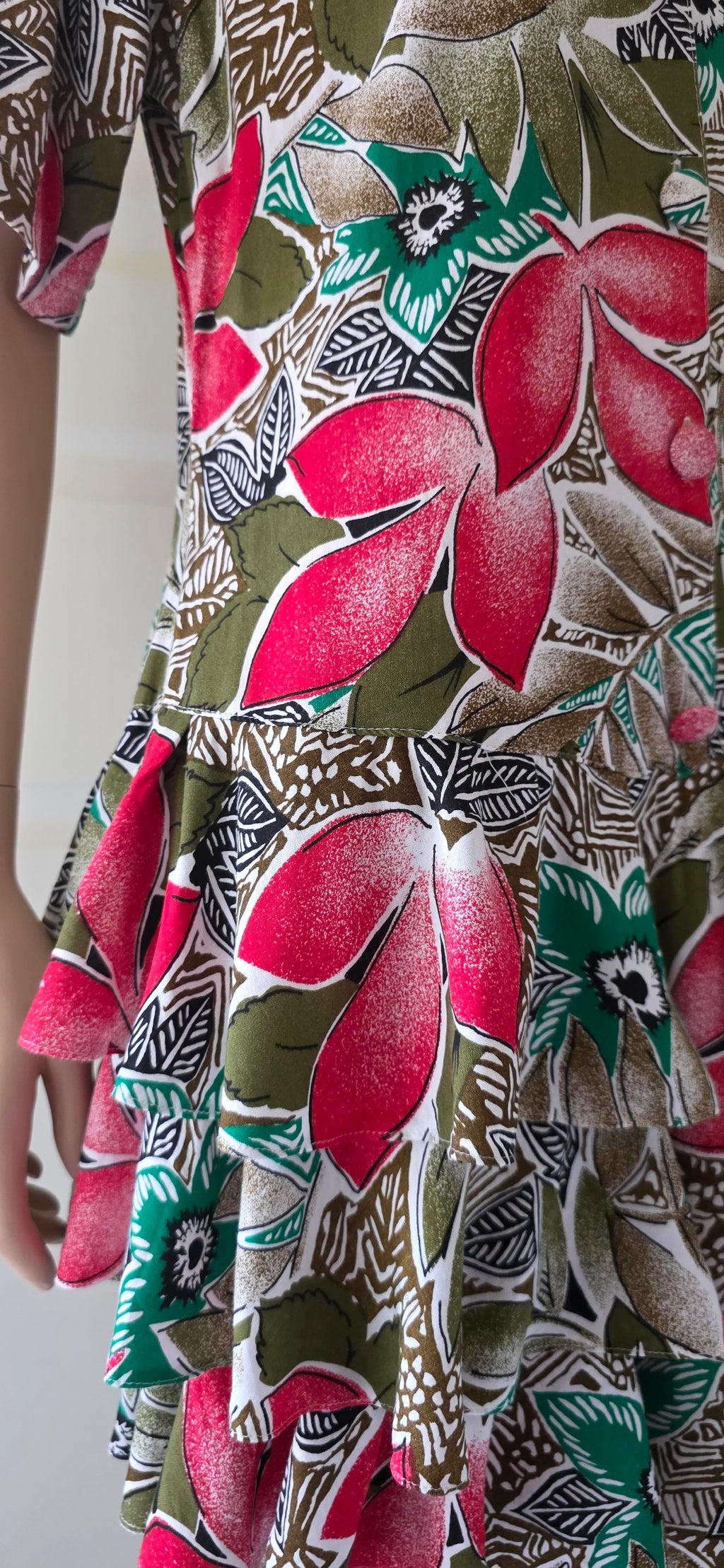 Savann, colorful viscose dress with dropped hem, from the 80s-90s, size 38