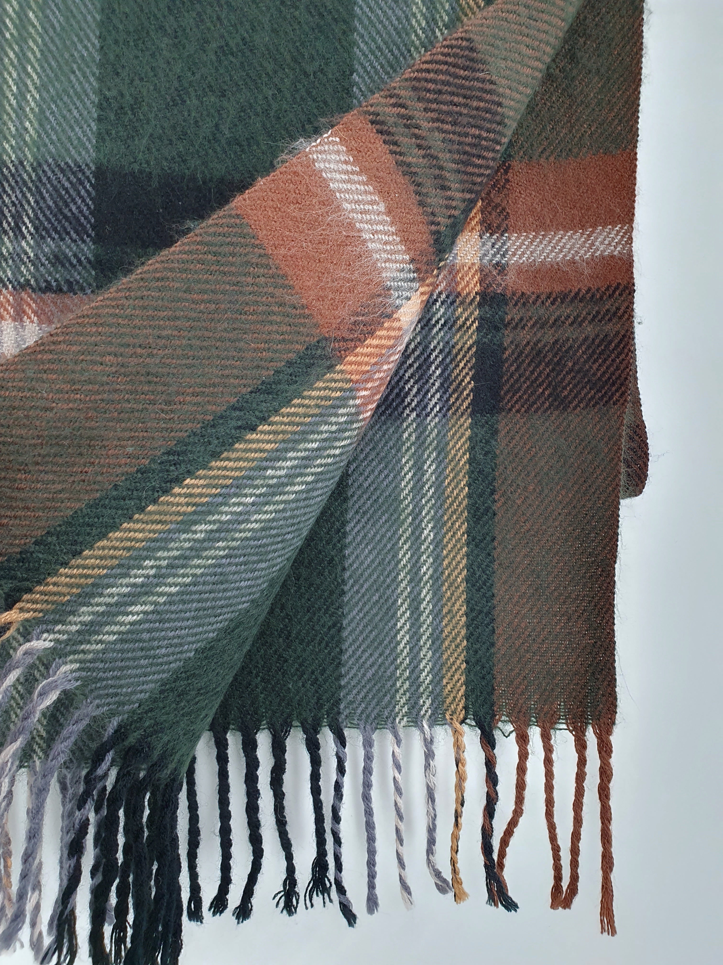 Green/brown checked wool scarf, size 30x120cm