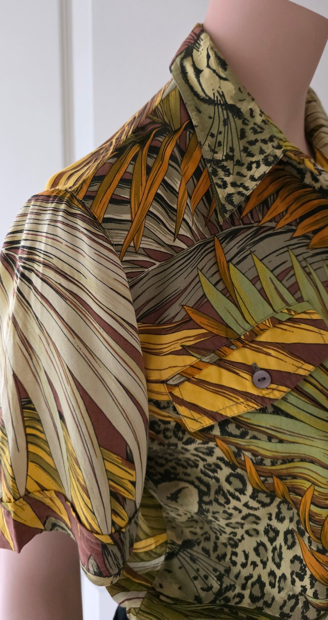 Betty Barclay, jungle print short viscose shirt, size 38/40