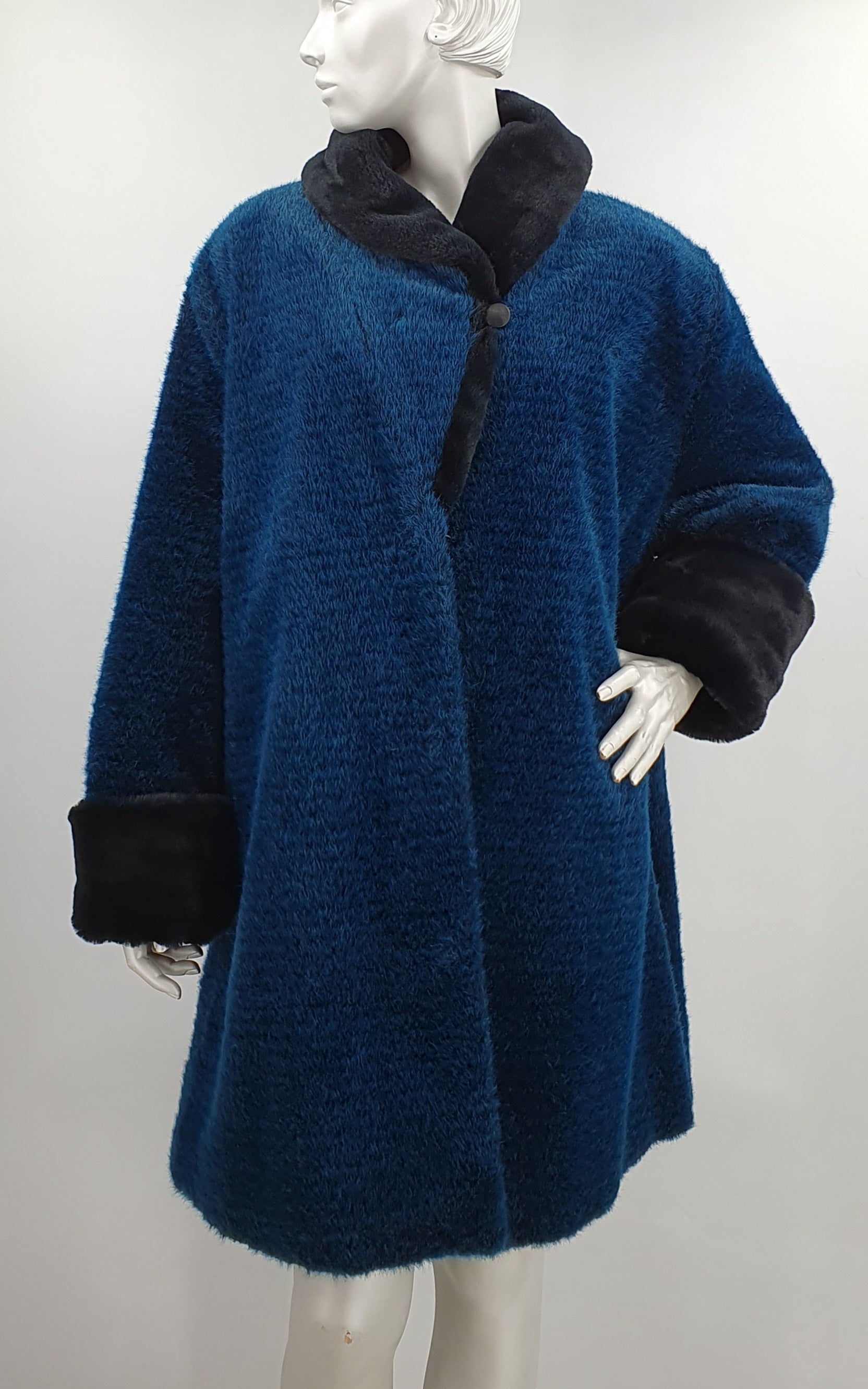 SL Studio, Finnish faux fur jacket from the 90s, color turquoise-black, size 48