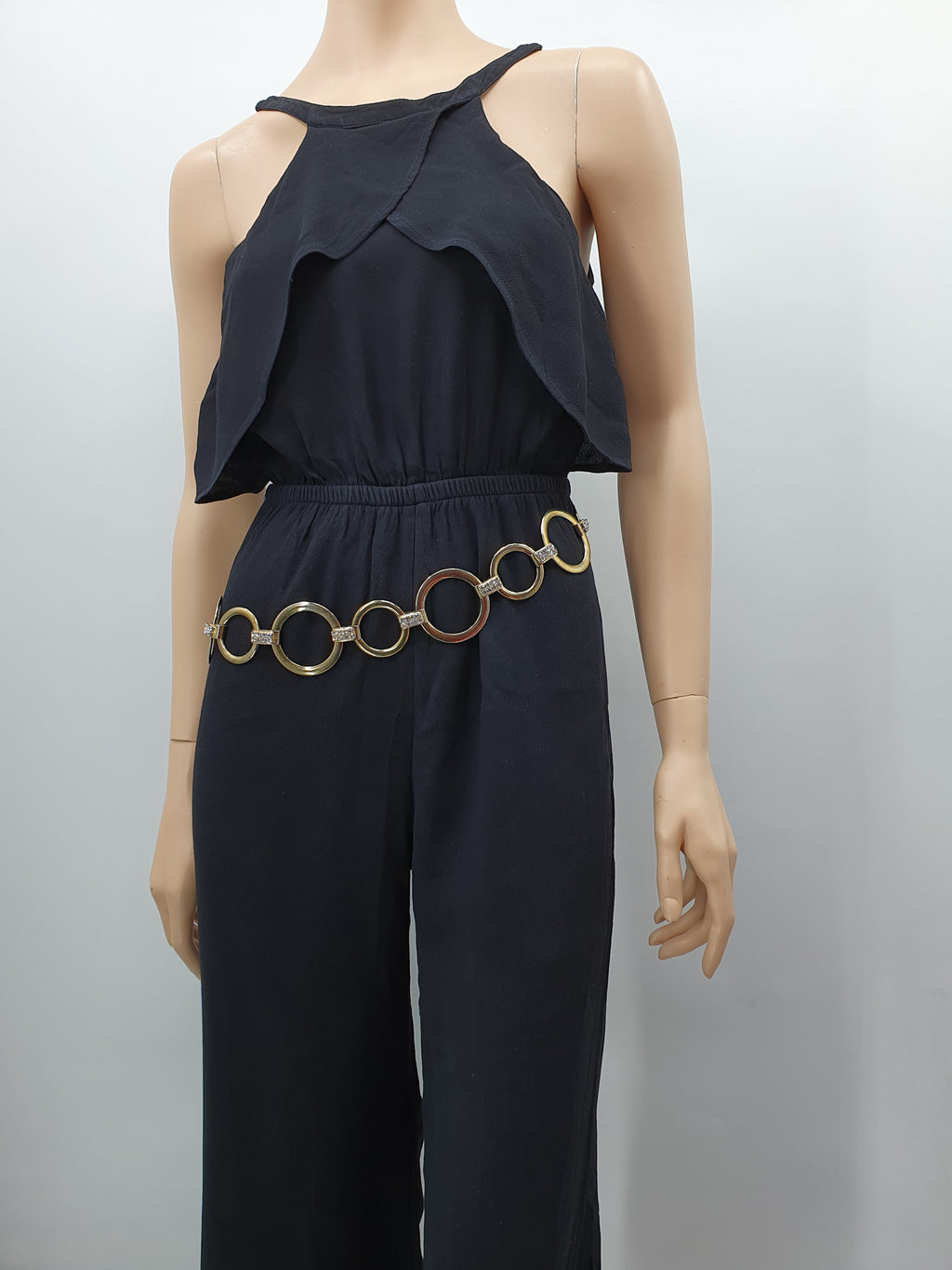 Kullanvärinen lannevyö metallia, strassikivikoristeet, 90-luvulta, käyttövinkki