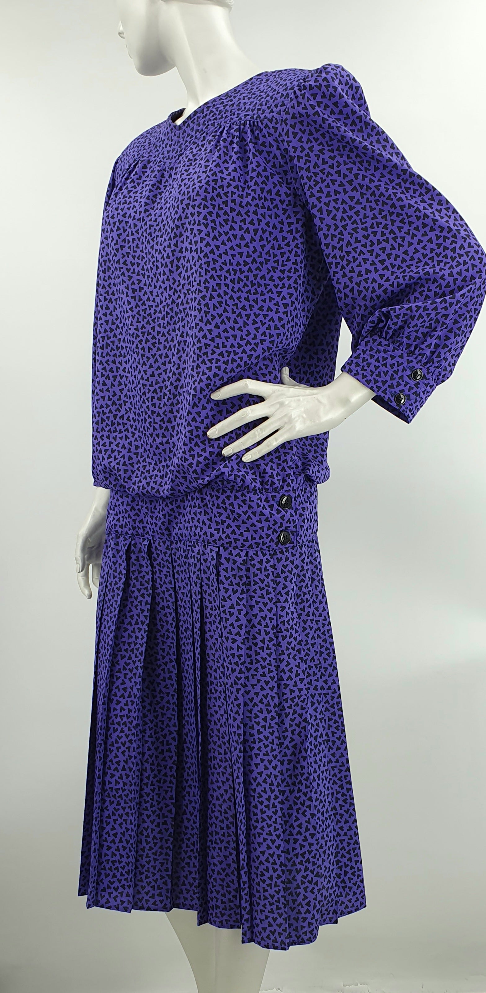 Maggy London, vintage dress with dropped hem, from the 80s, size 38-40