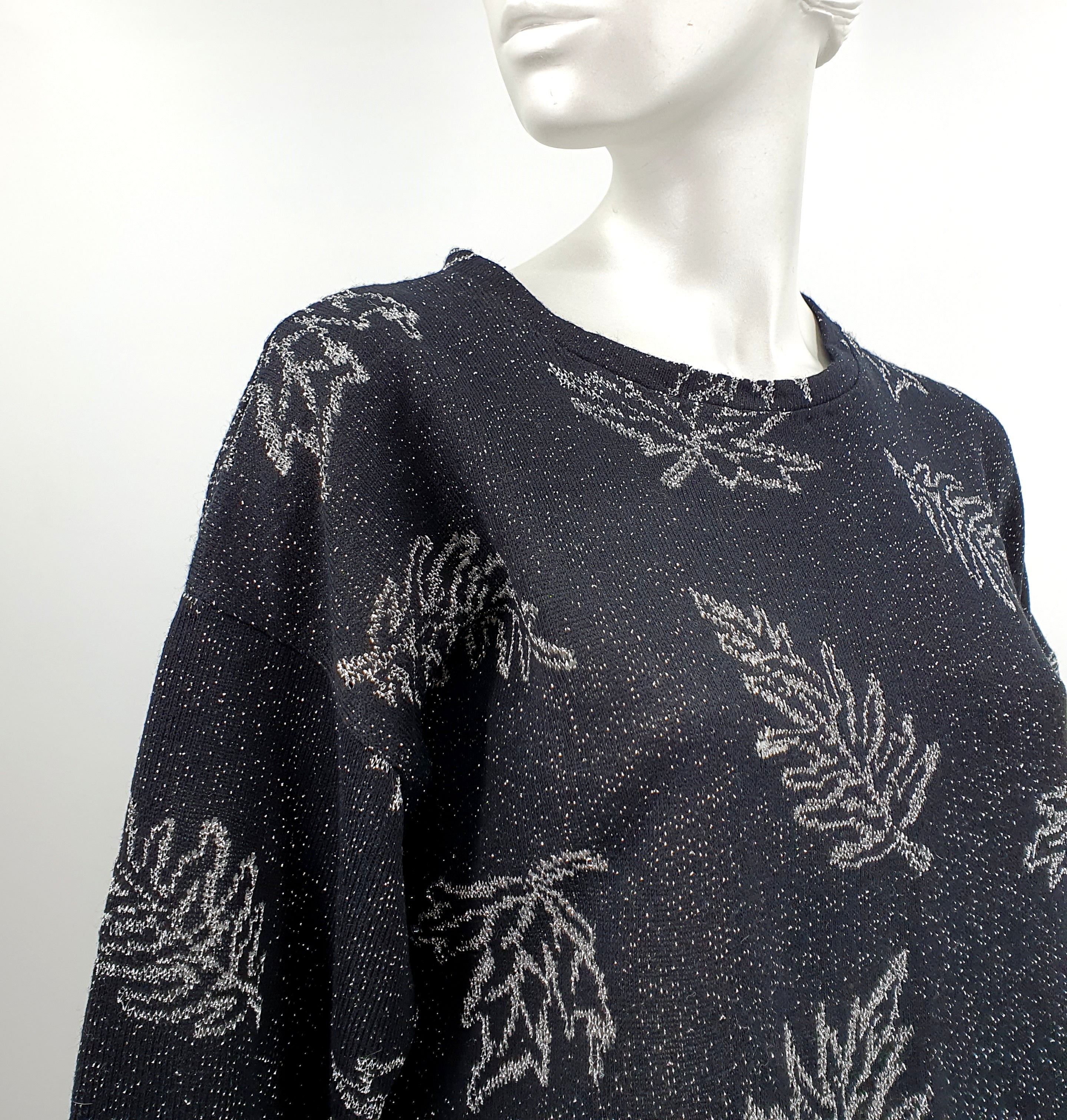 Arlene, black sweater with silver patterns from the 80s-90s, size 38/40