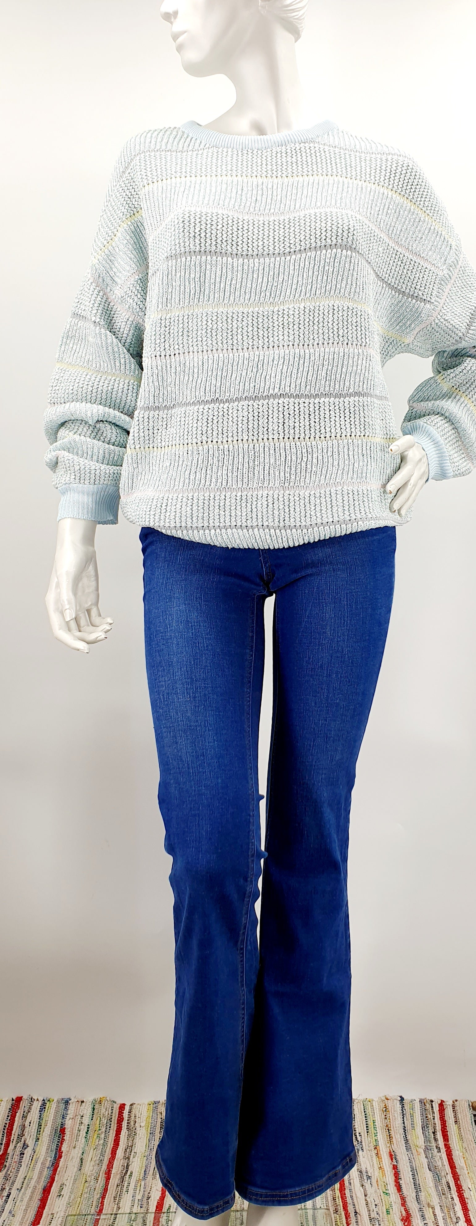 Light blue sweater from the 80s, size 40-42