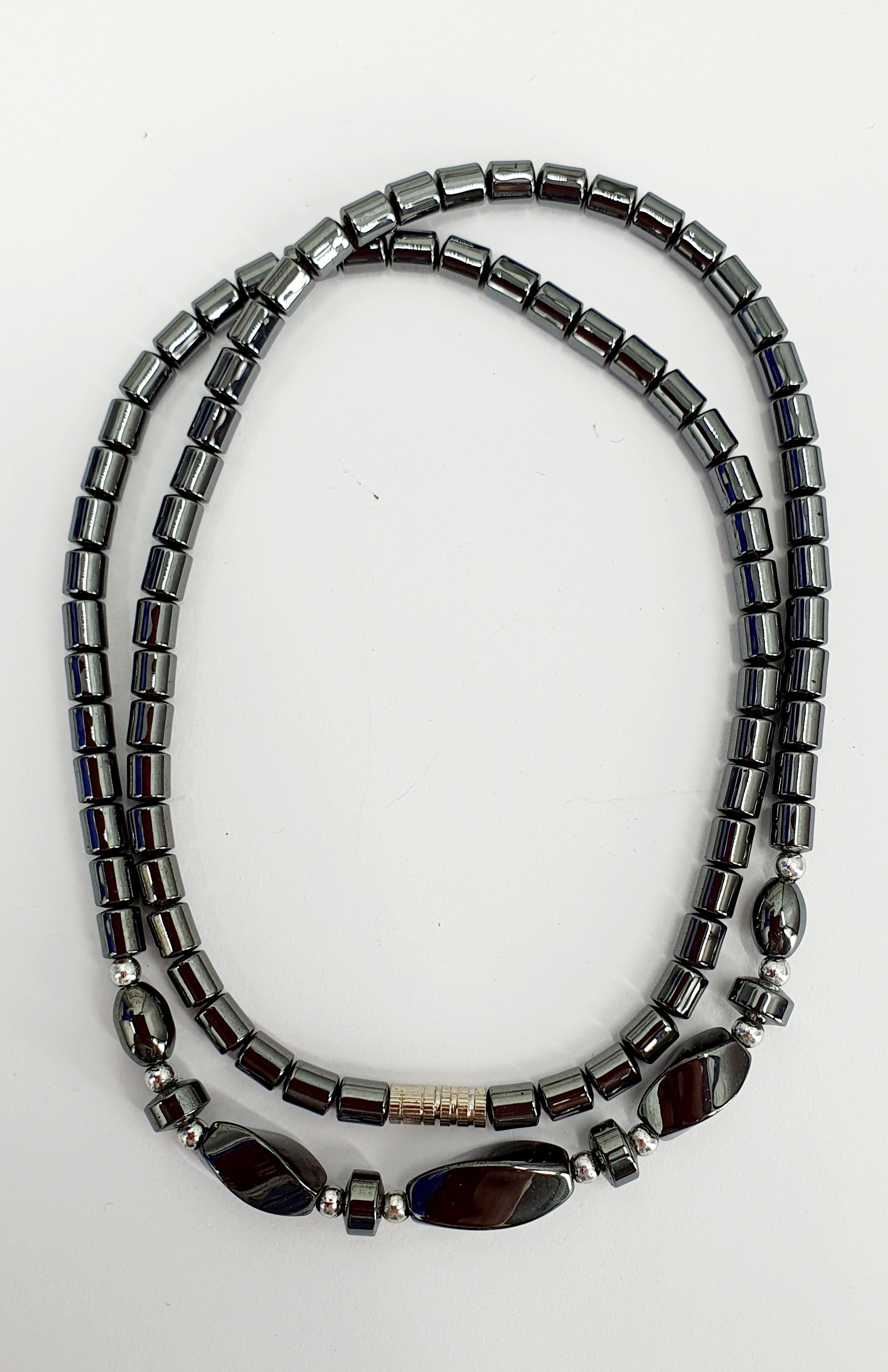 Hematiitti kaulakoru, pit. 51cm