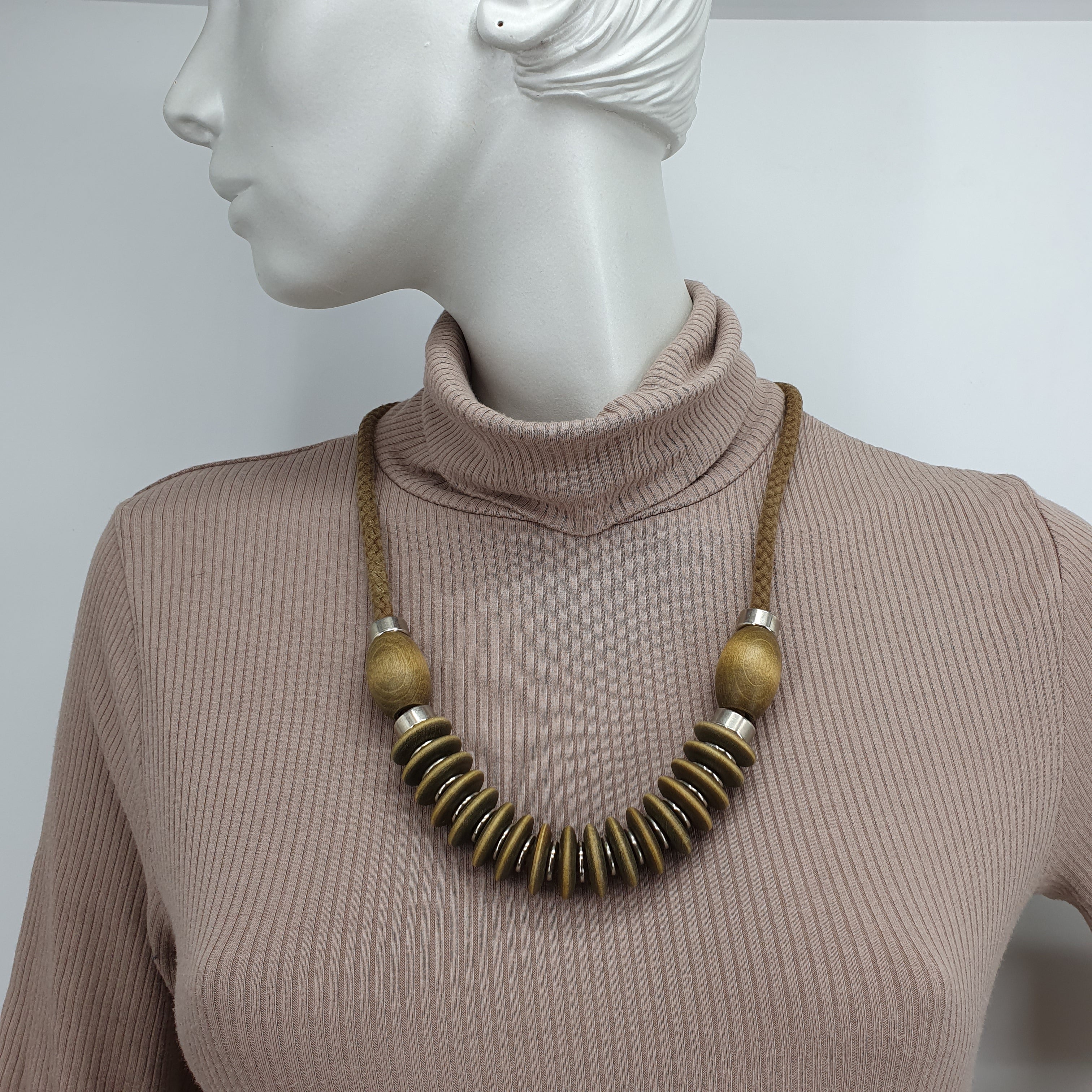 Aarikka, greenish necklace from the 80s-90s, length 65cm