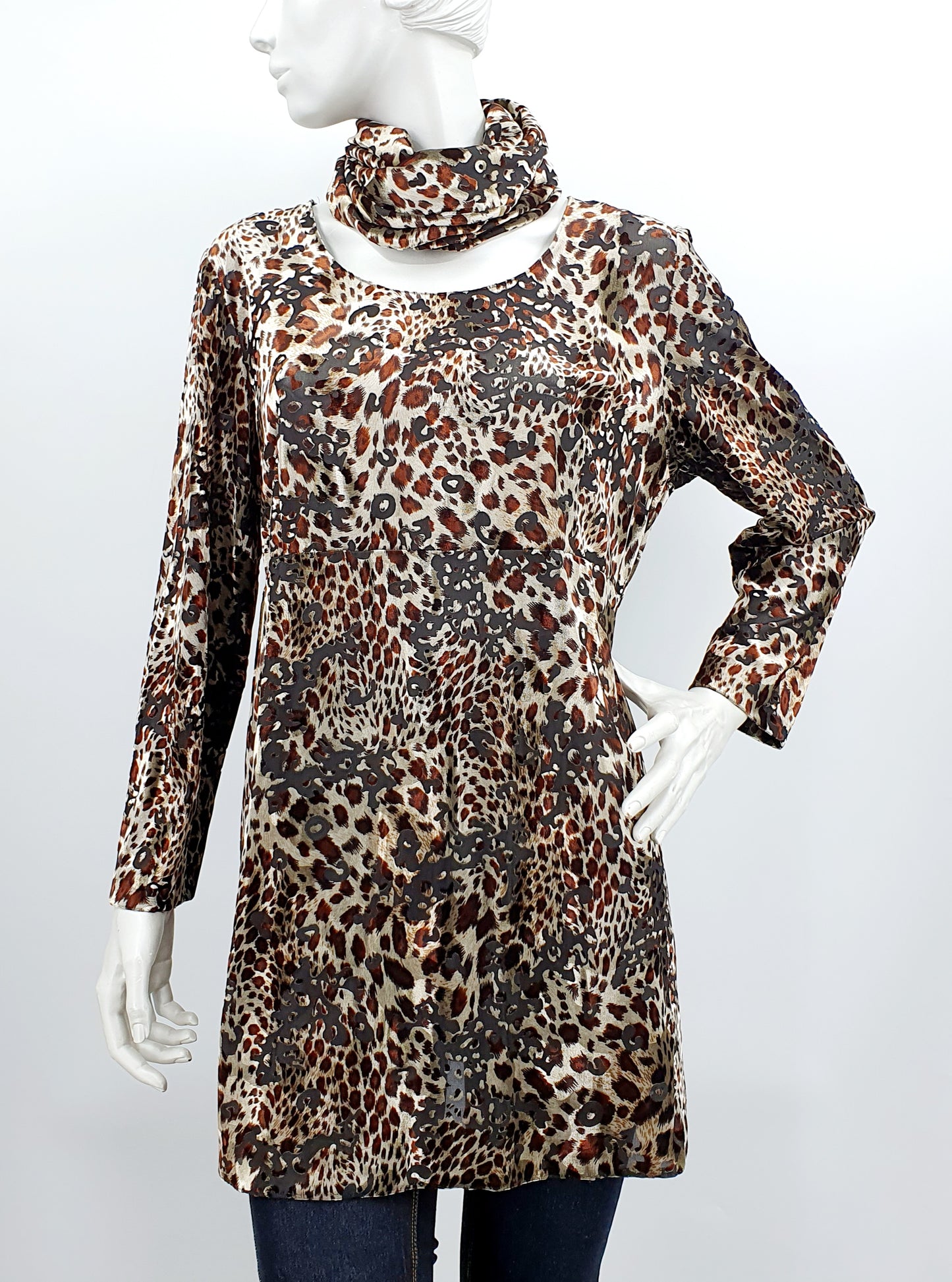 Modelia, leopard print tunic and scarf, size 42-44