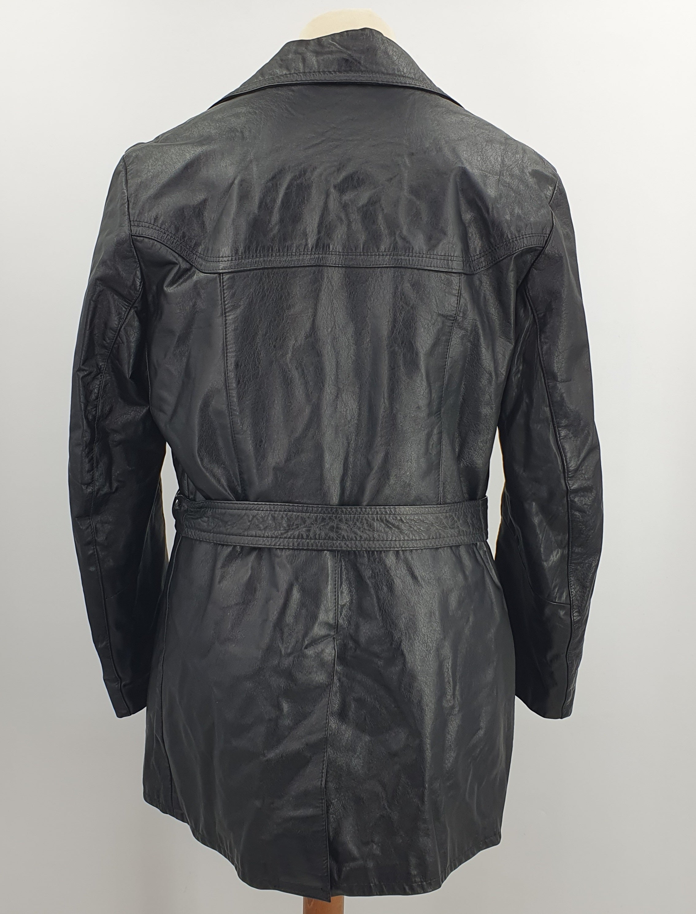 Black men's leather jacket from the 70s, size men's M, women's 40-42