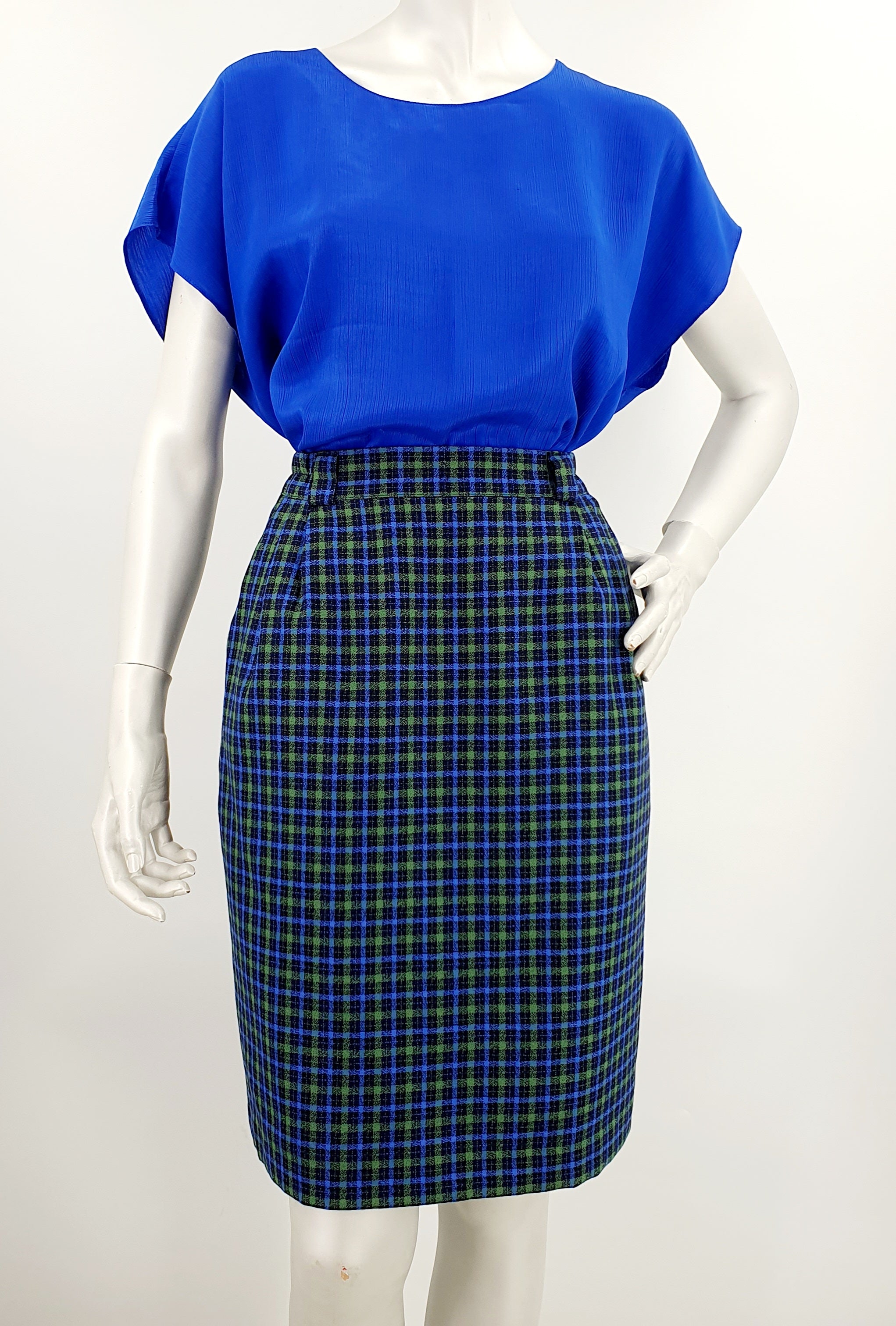 Image Wear, checkered wool fabric skirt from the 90s, waist 74cm, size 38