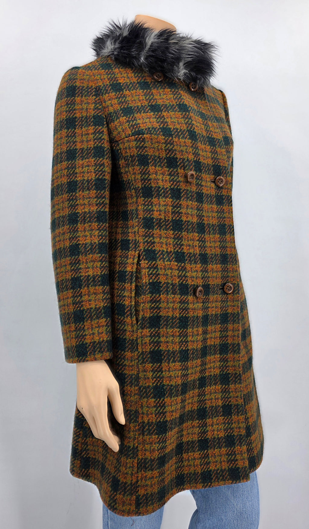 Ruutukuvioinen villakangastakki 50-60-luvulta, koko 36/38