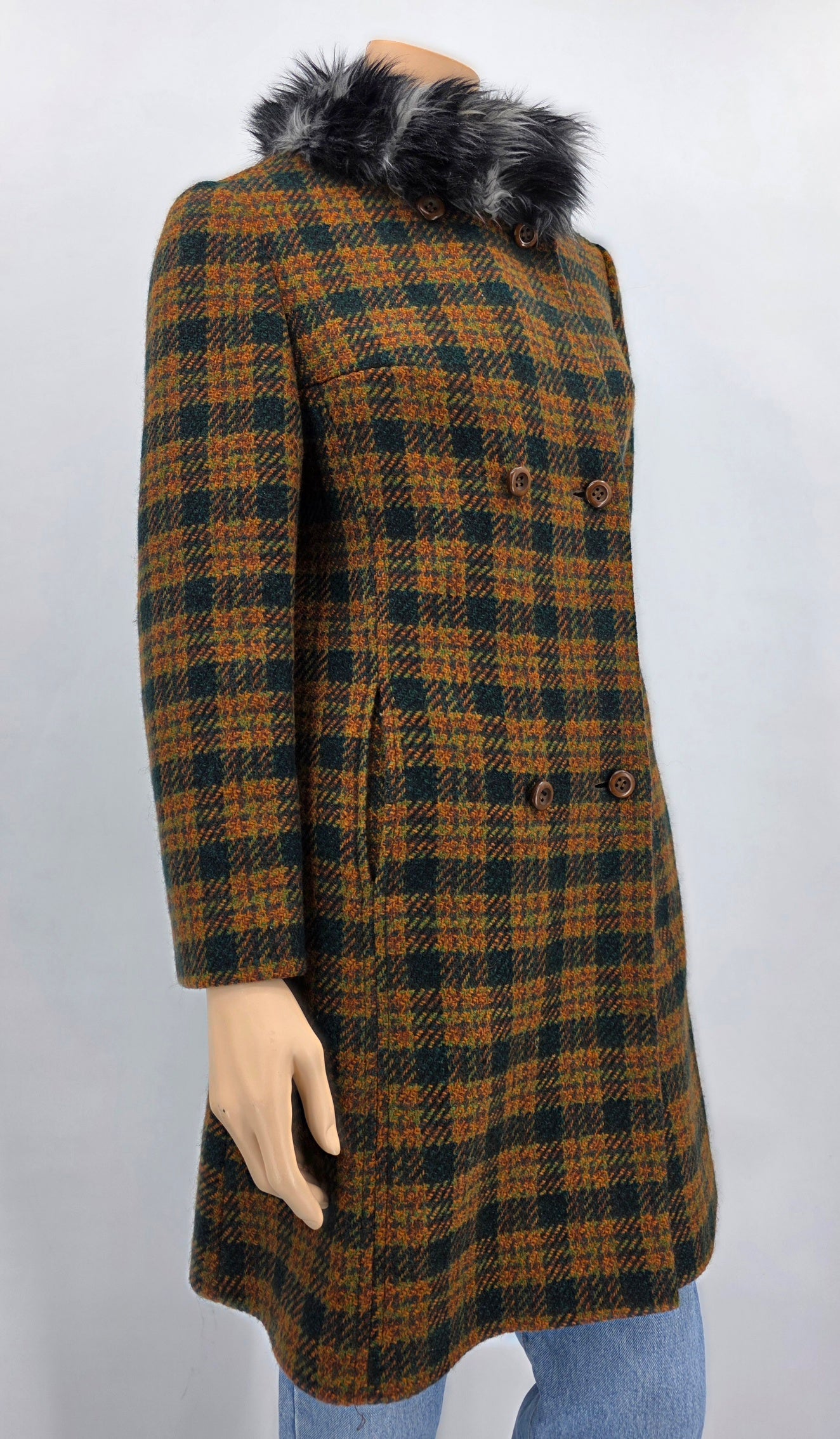 Ruutukuvioinen villakangastakki 50-60-luvulta, koko 36/38