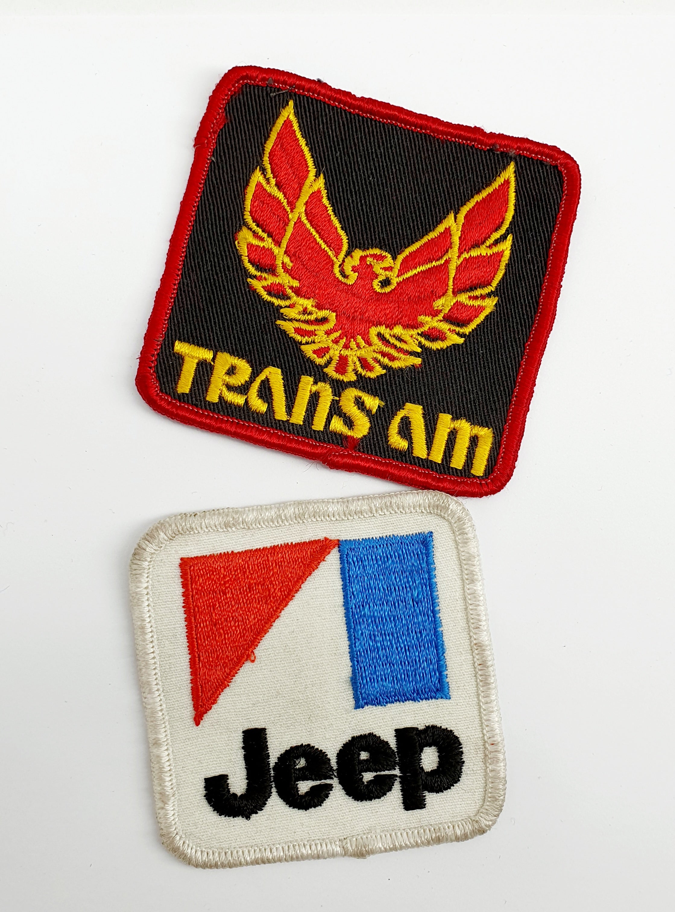 Car-themed vintage fabric badge, Trans am / Jeep