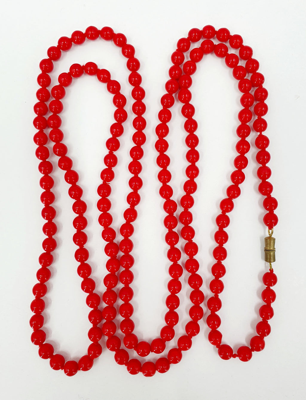 Red pearl necklace from the 60s-70s, length 120cm
