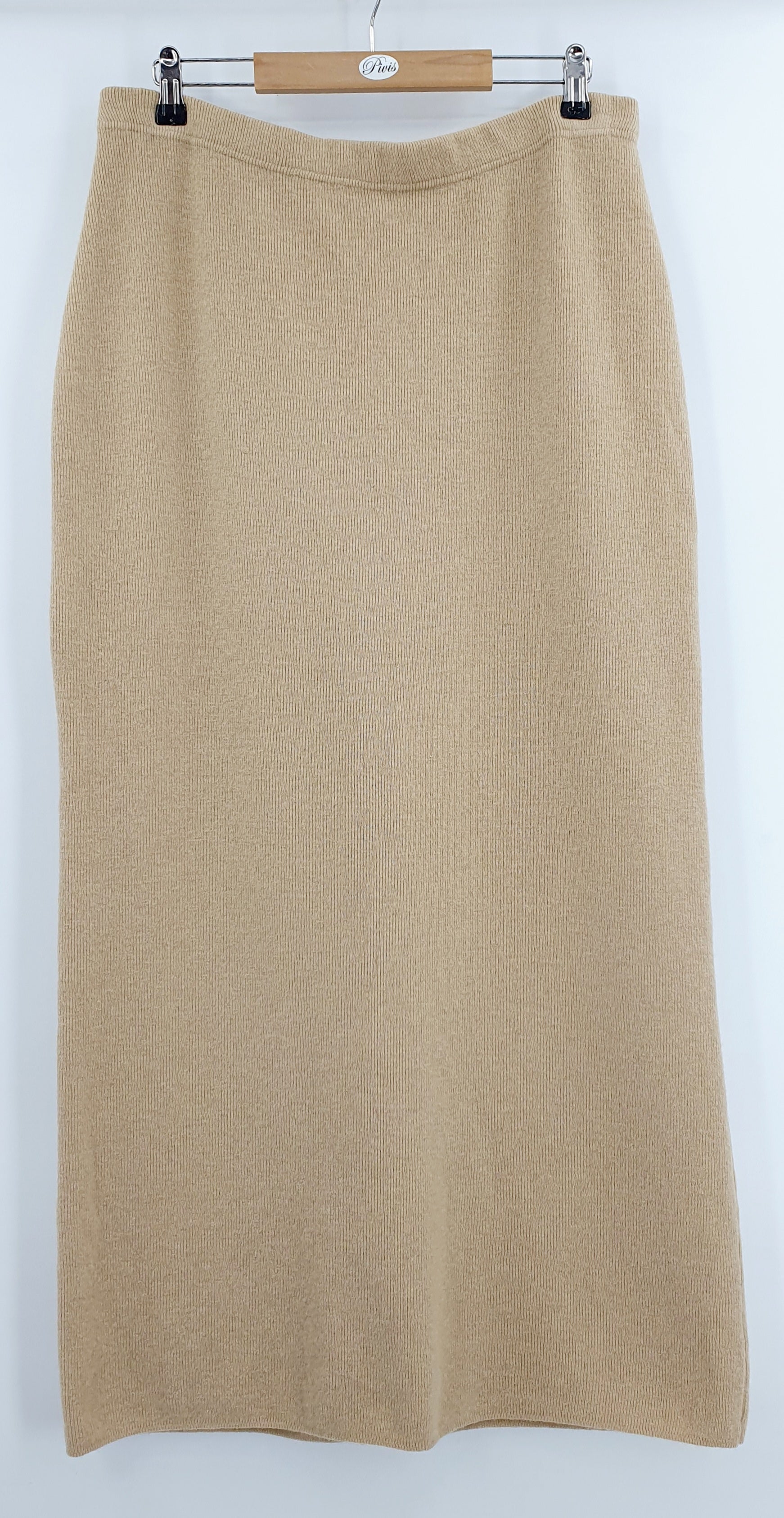 Long beige knitted skirt from the 90s, waist 85-100cm, size 44-46