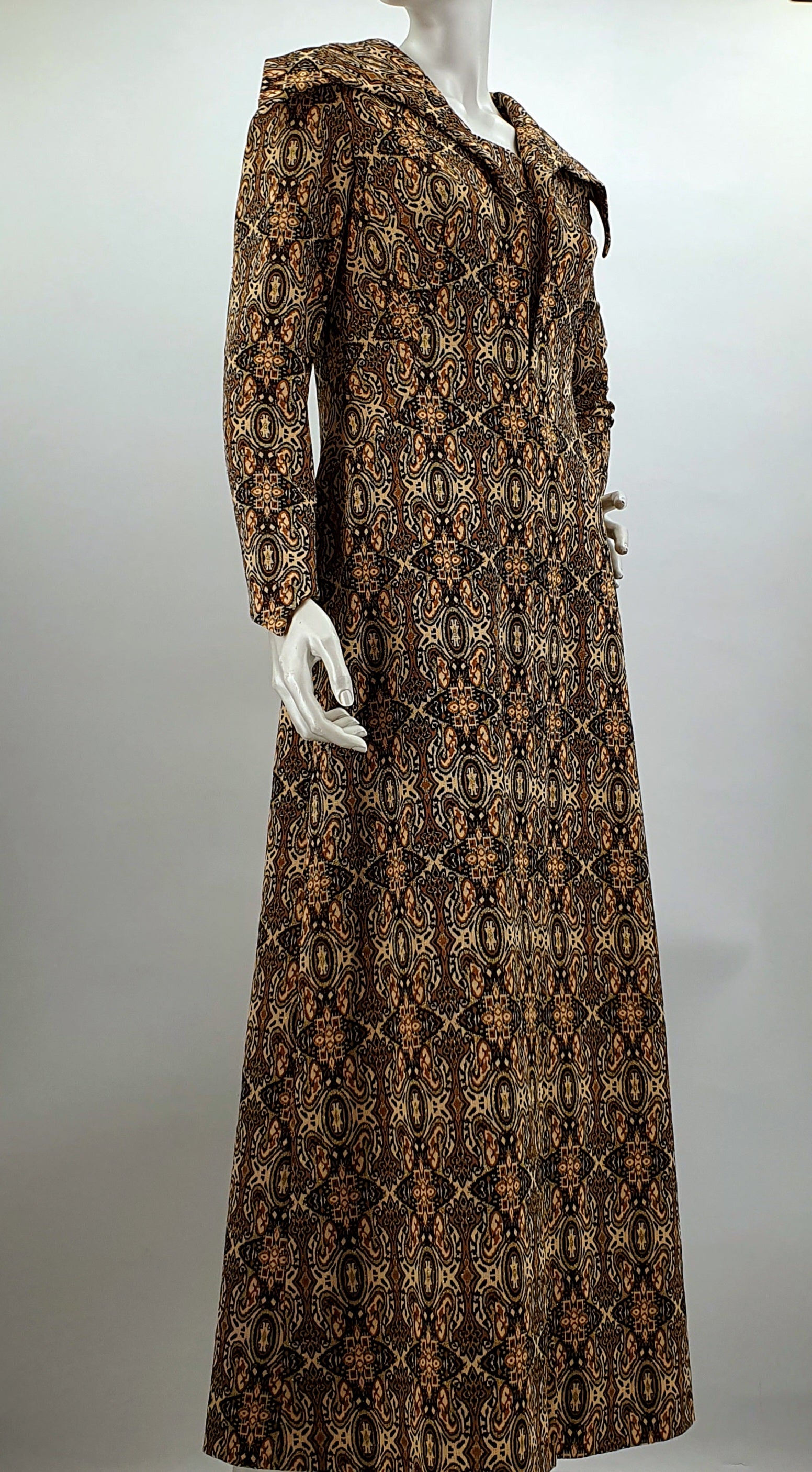 Festive maxi dress from the 70s, size 36