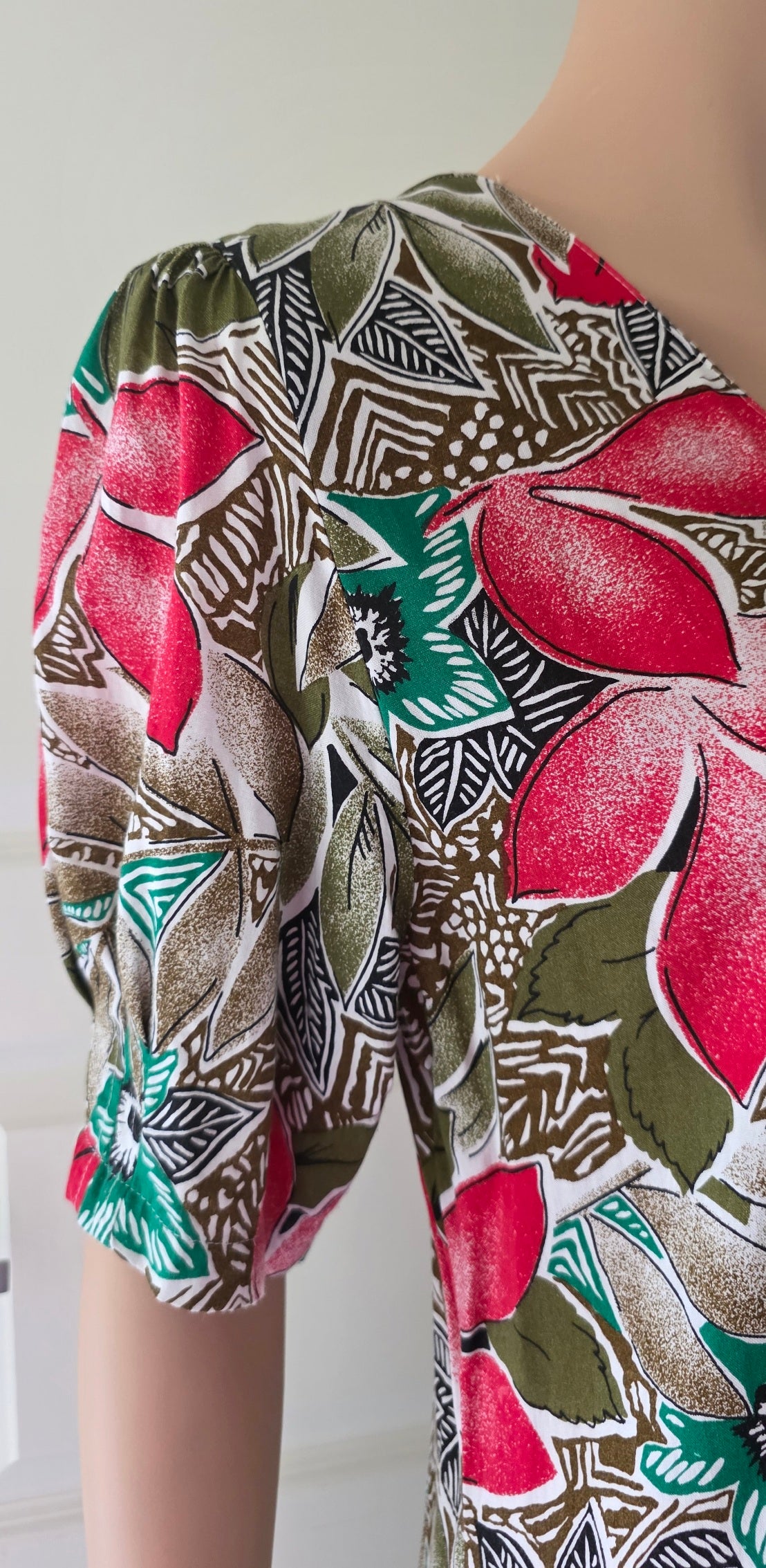 Savann, colorful viscose dress with dropped hem, from the 80s-90s, size 38