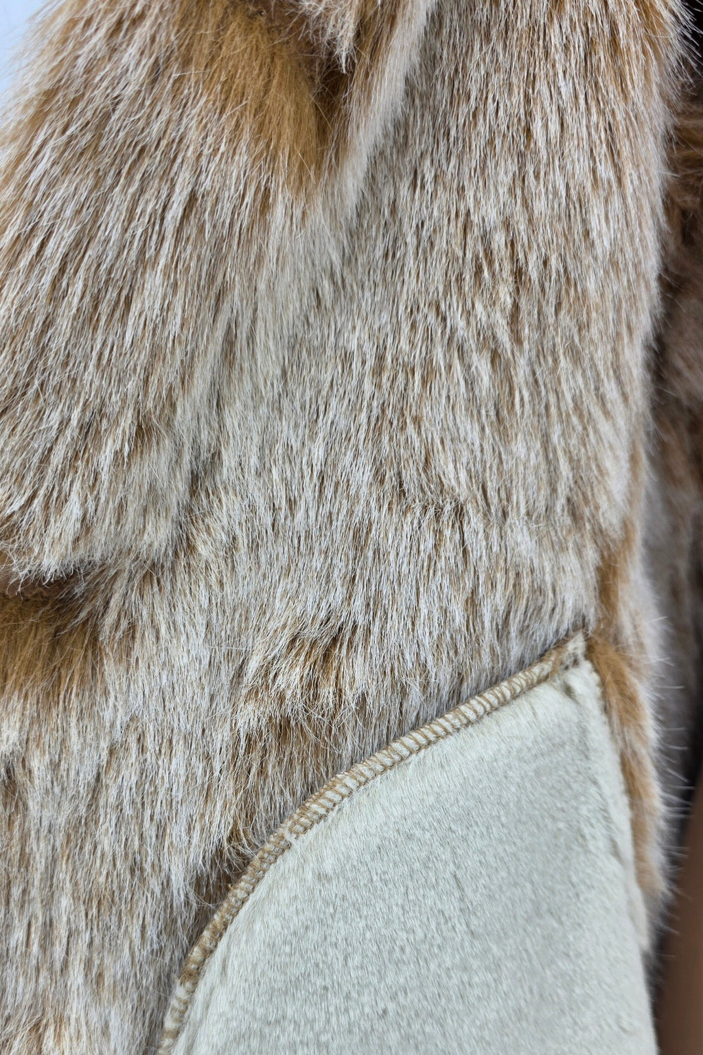 Miss Bissi, ruskea tekoturkis takki, koko 40-42