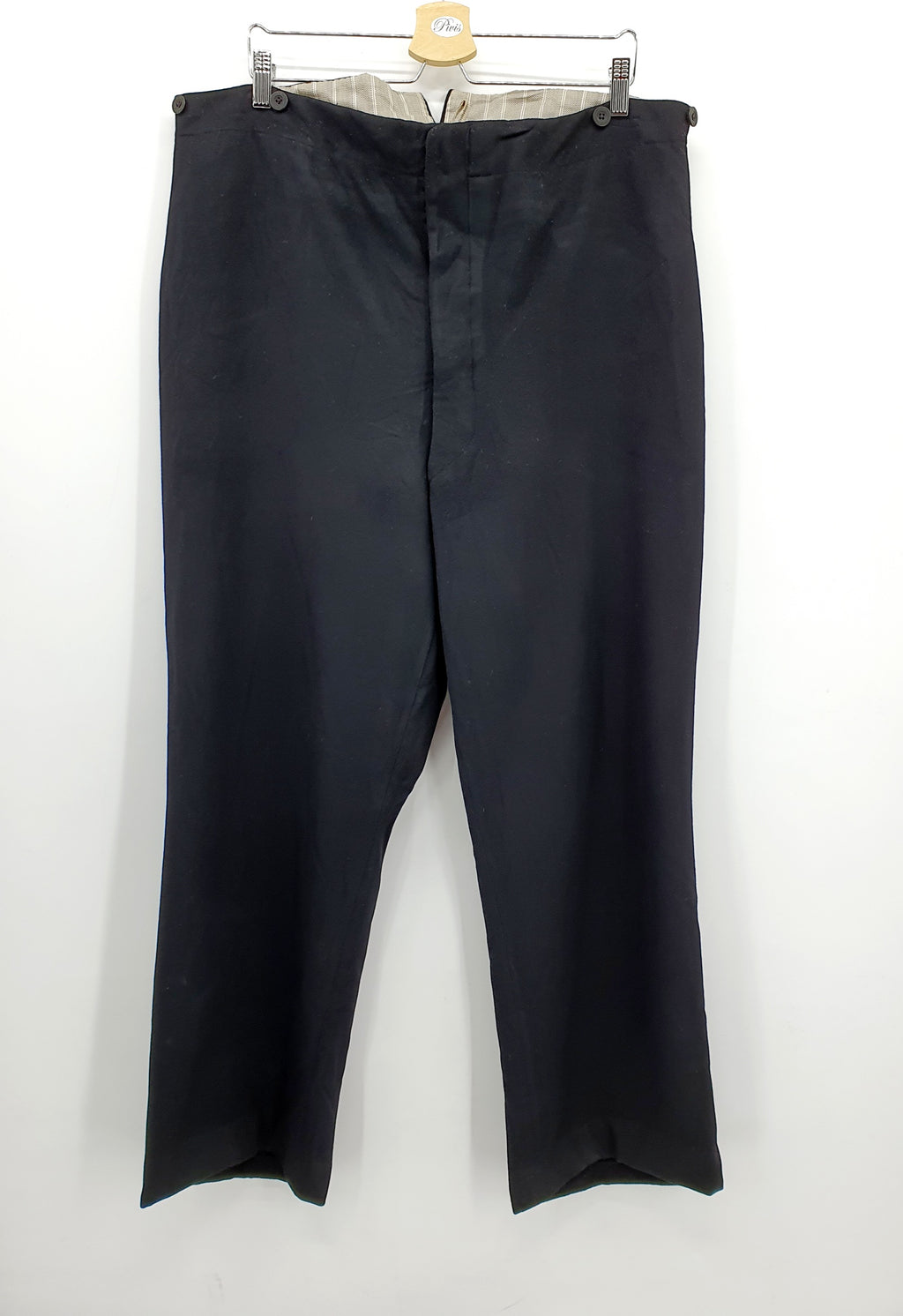 Mustat villakangashousut miehelle, 1930-40-luvulta