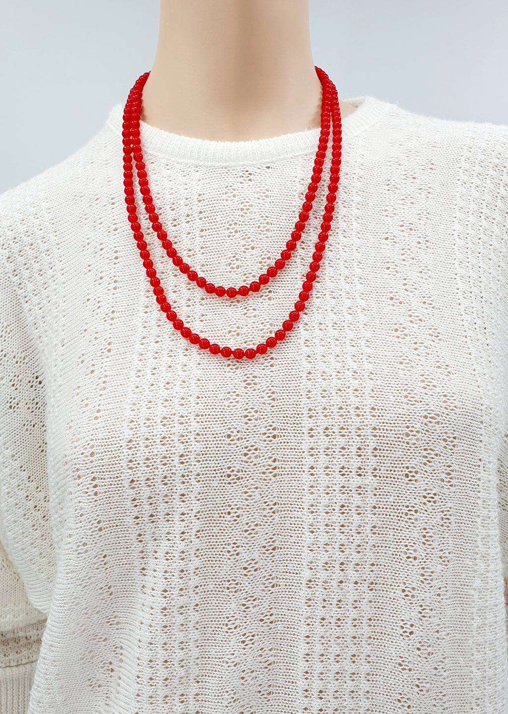 Red pearl necklace from the 60s-70s, length 120cm