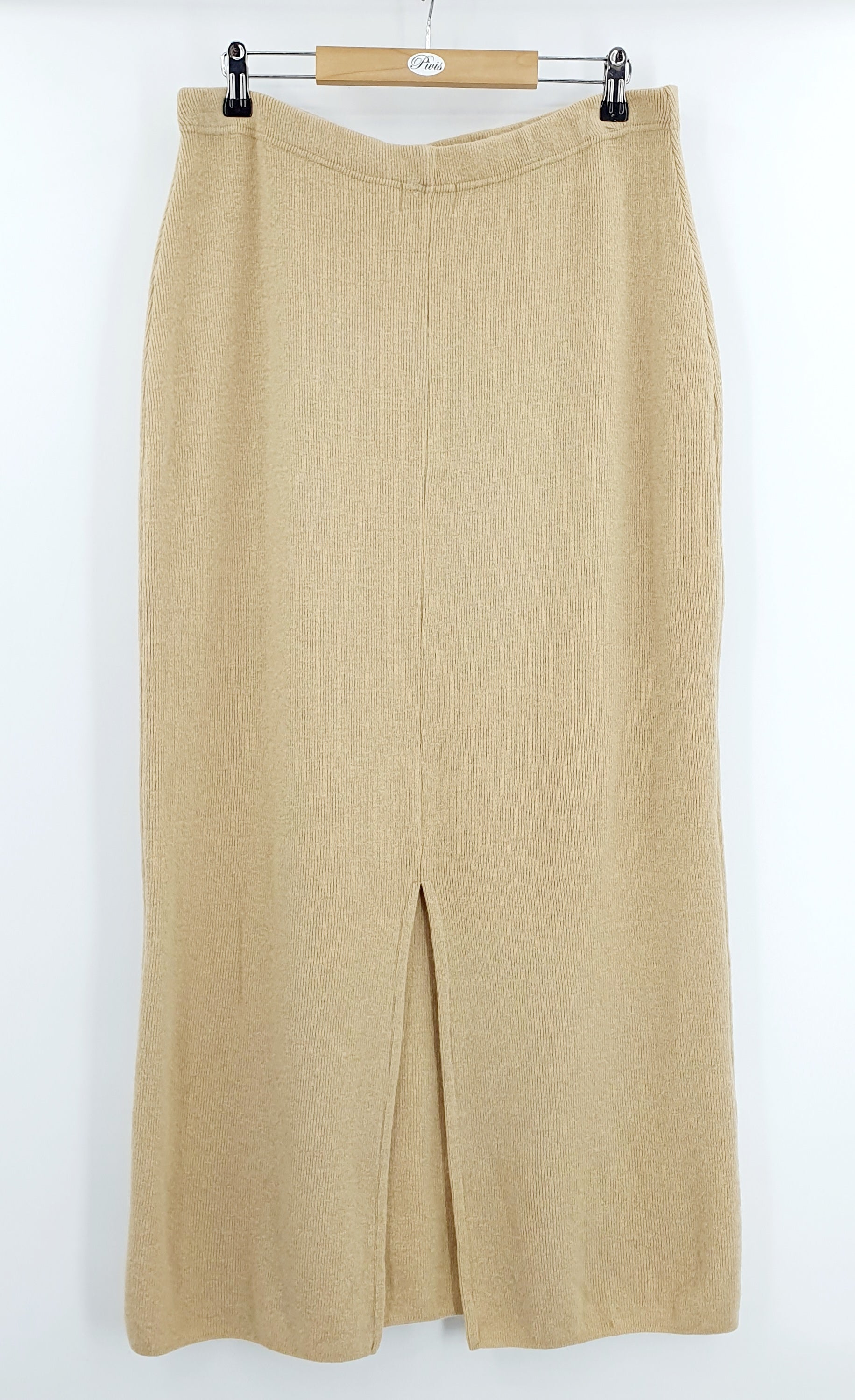 Long beige knitted skirt from the 90s, waist 85-100cm, size 44-46