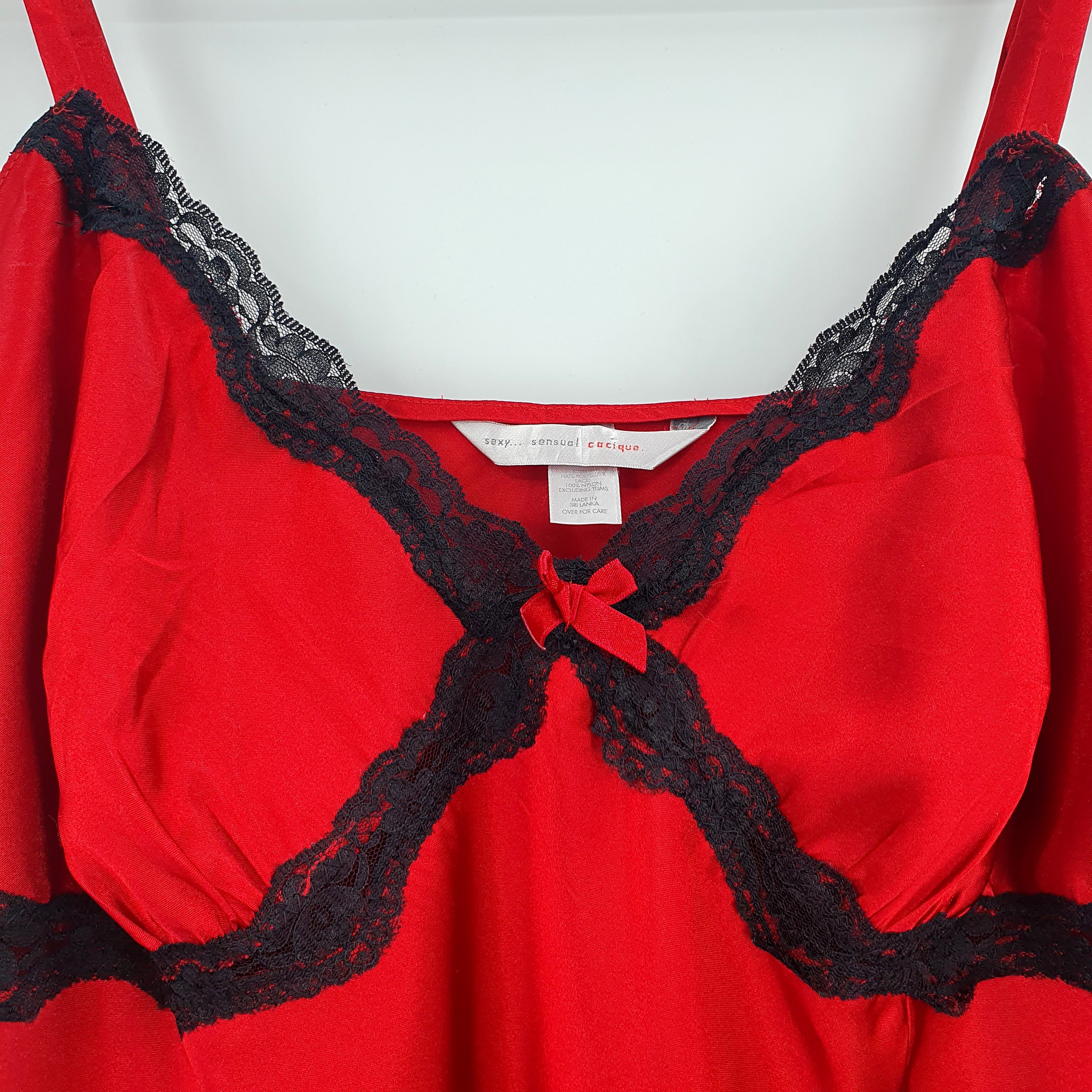 Red and black underwear, size 44-46