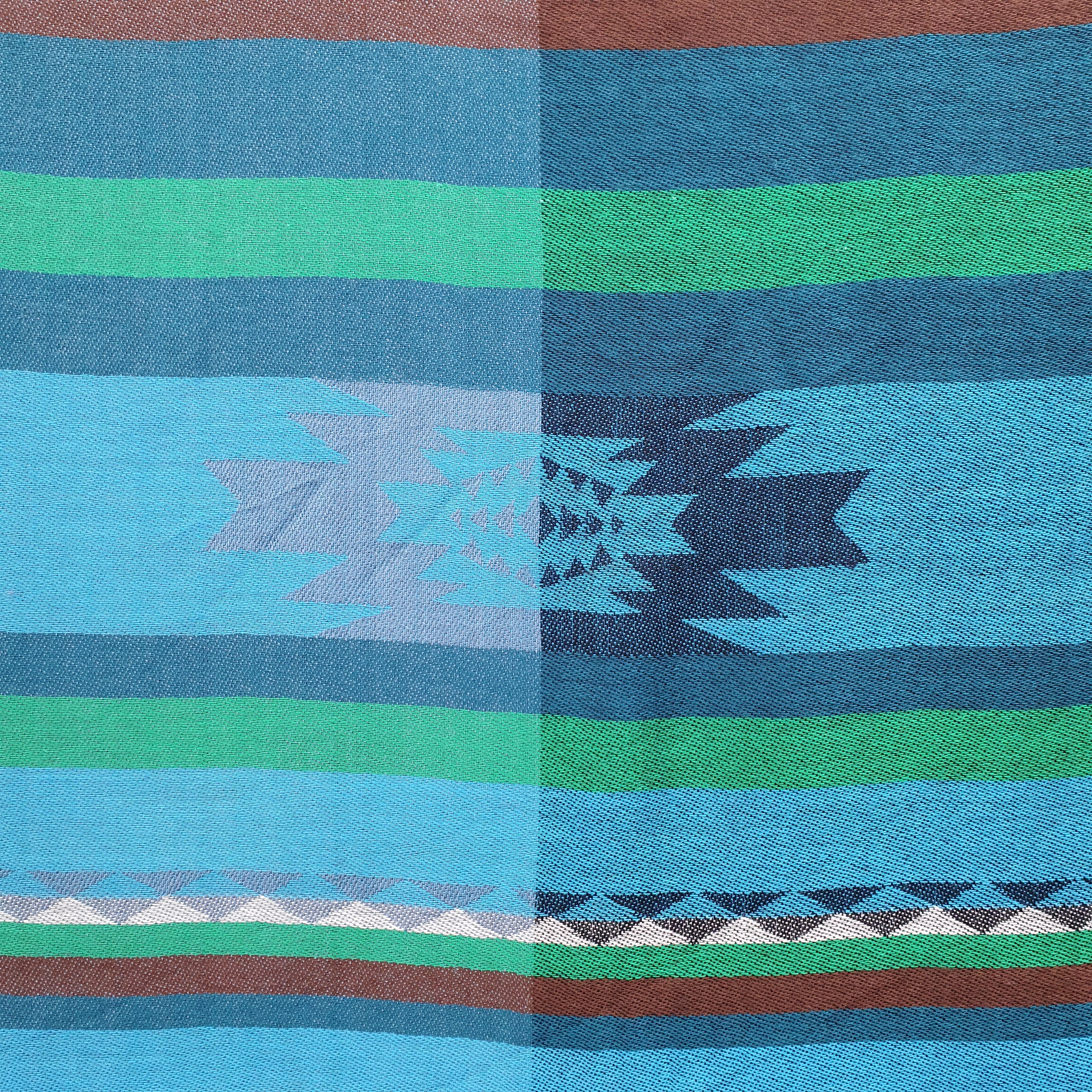 Inkakuvioinen sininen huivi, koko 68x170cm