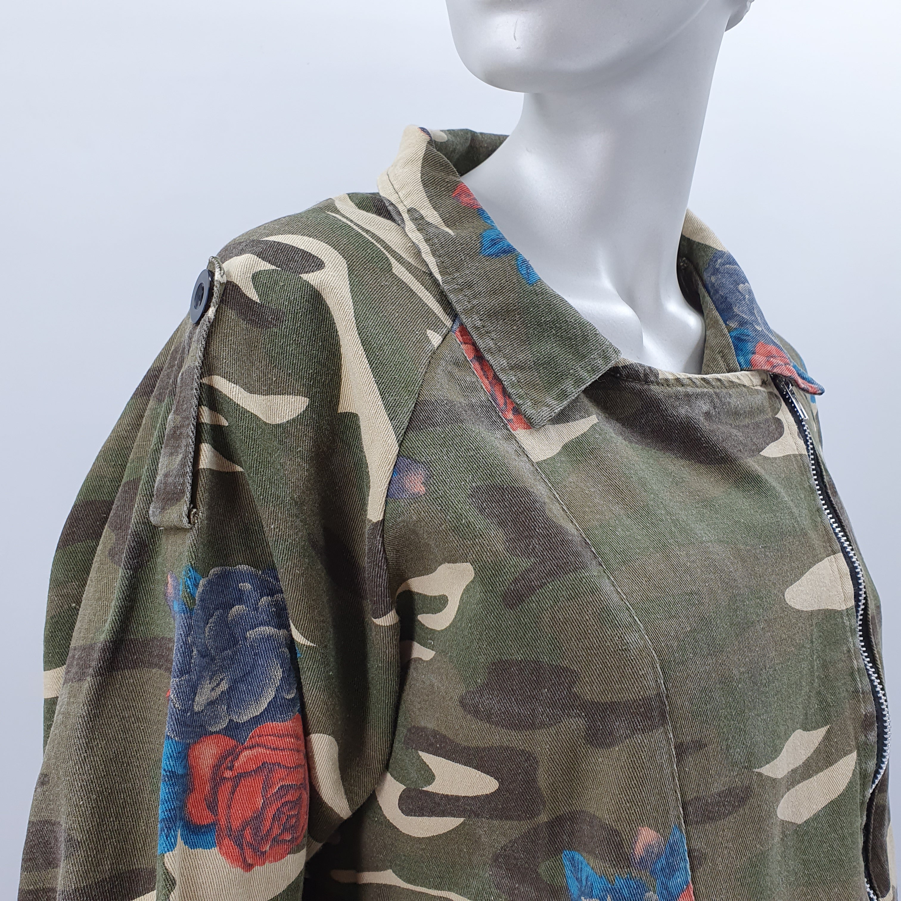 Camouflage short jacket from the 80s-90s, size 34-36