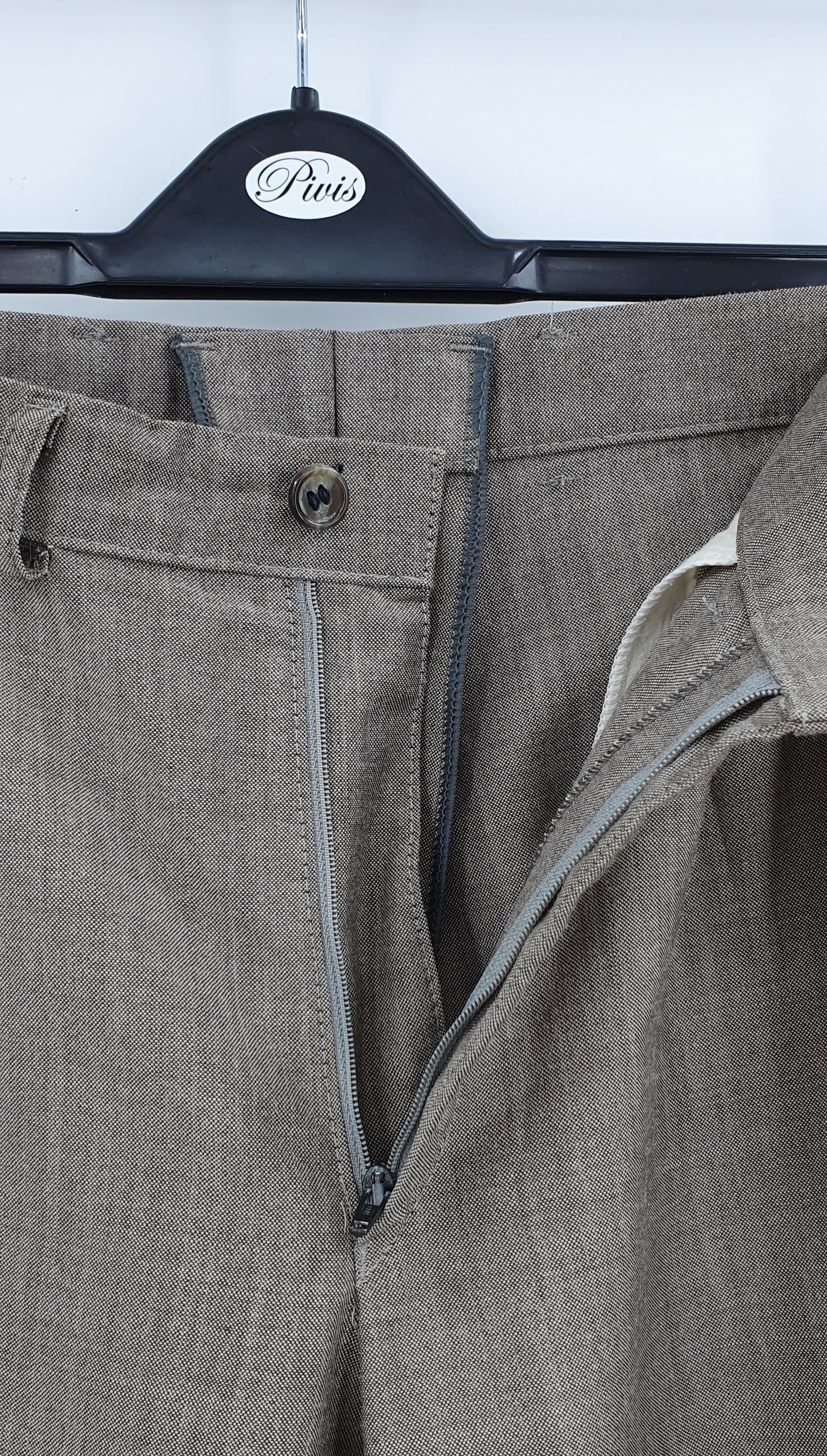 Men's straight trousers from the 80s-90s, color grey-brown waist 82cm