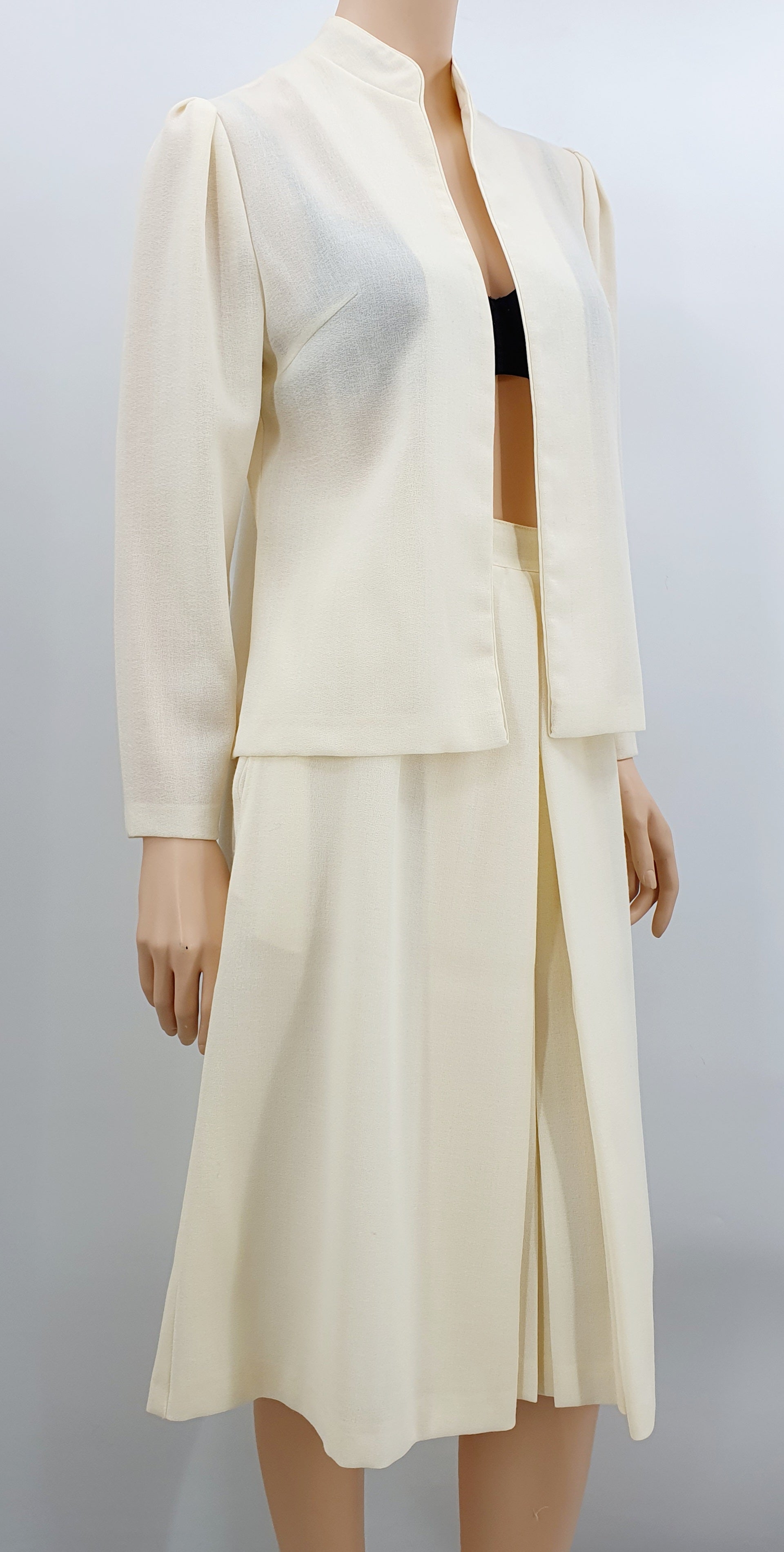 Modelia, off-white party outfit from the 70s-80s, size 34-36