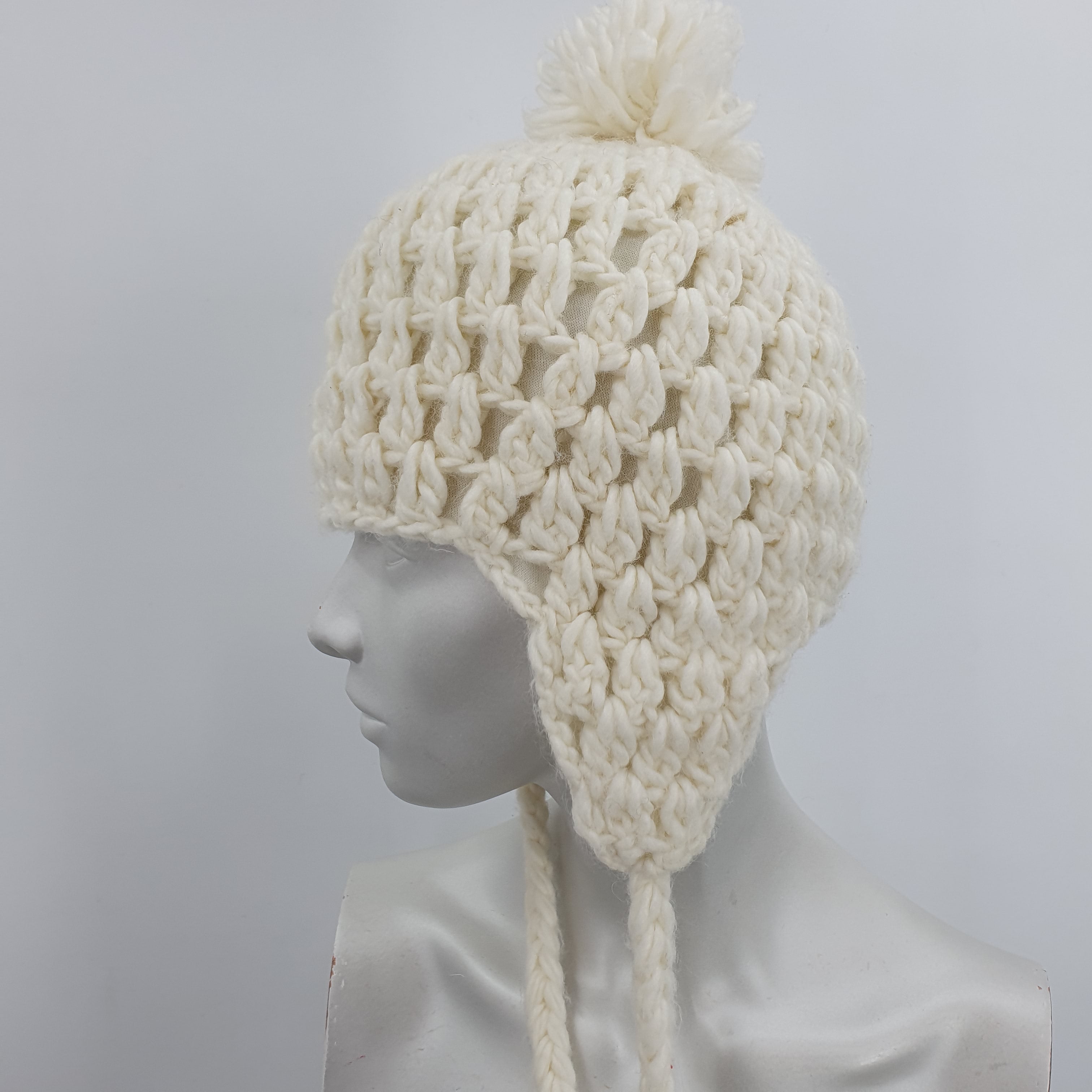 Börjesson, women's white beanie from the 90s-2000s