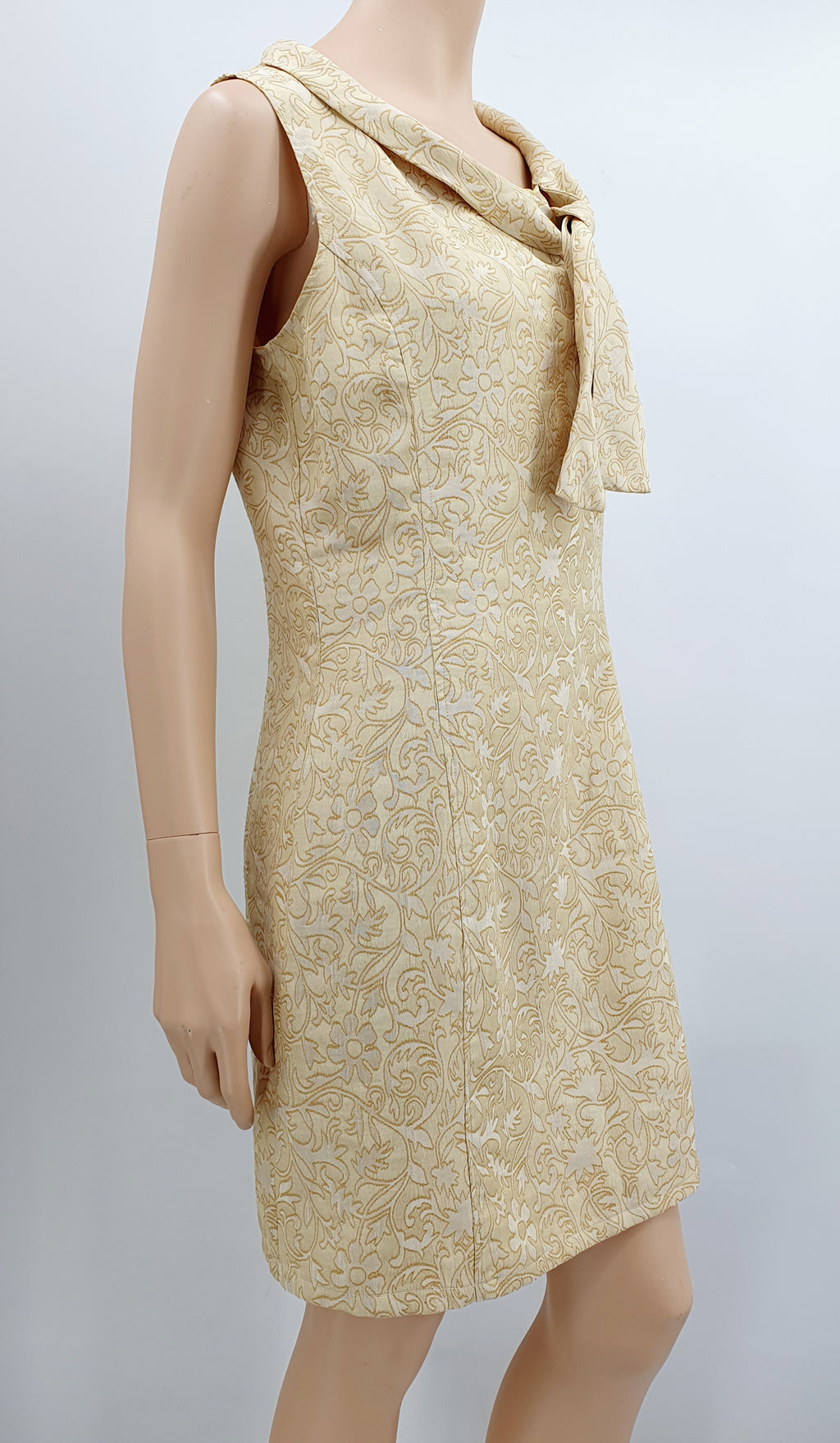 Shamppanjanvärinen hihaton juhlamekko | 2000-luku | Koko 38–40