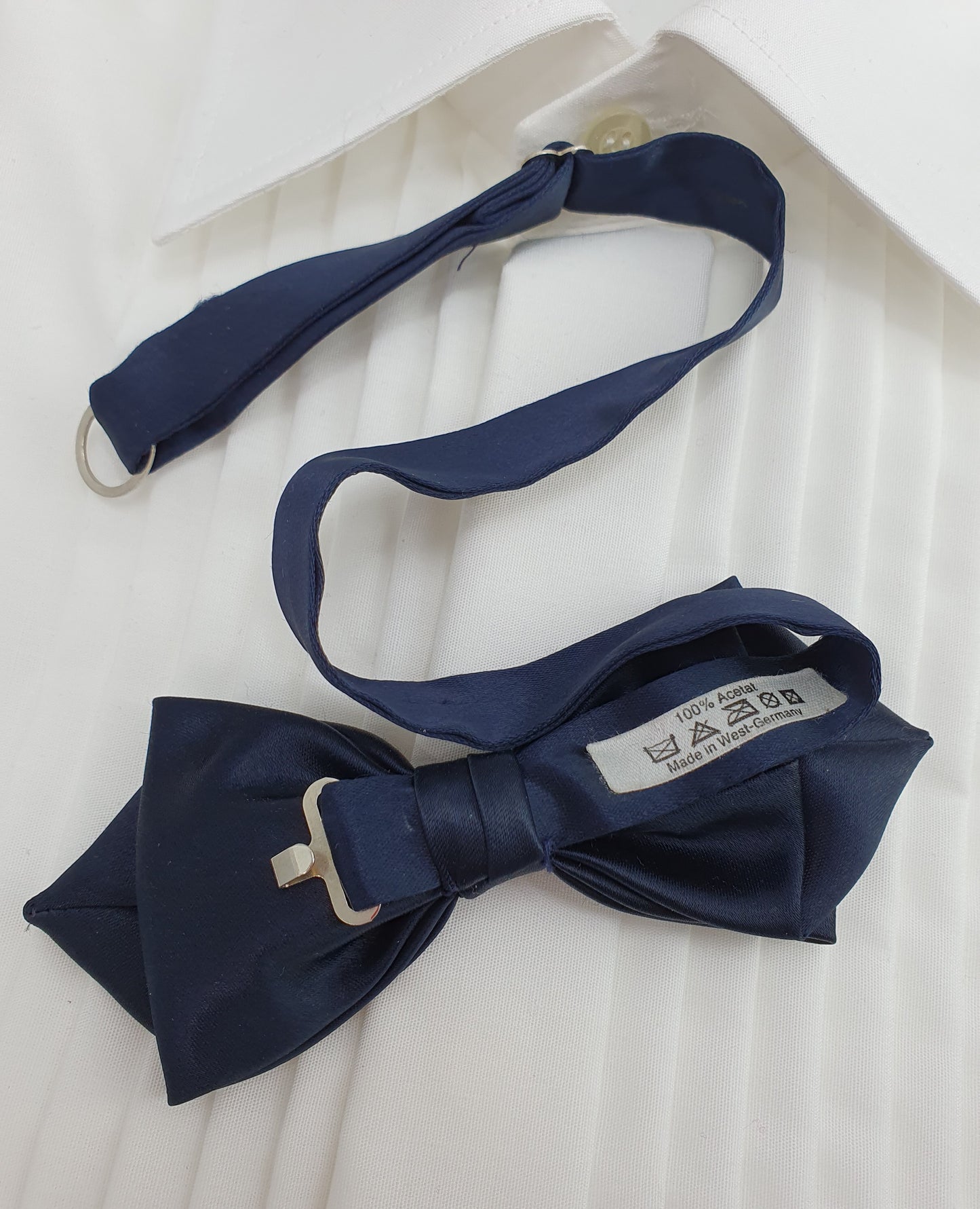 Men's bow tie, color navy blue