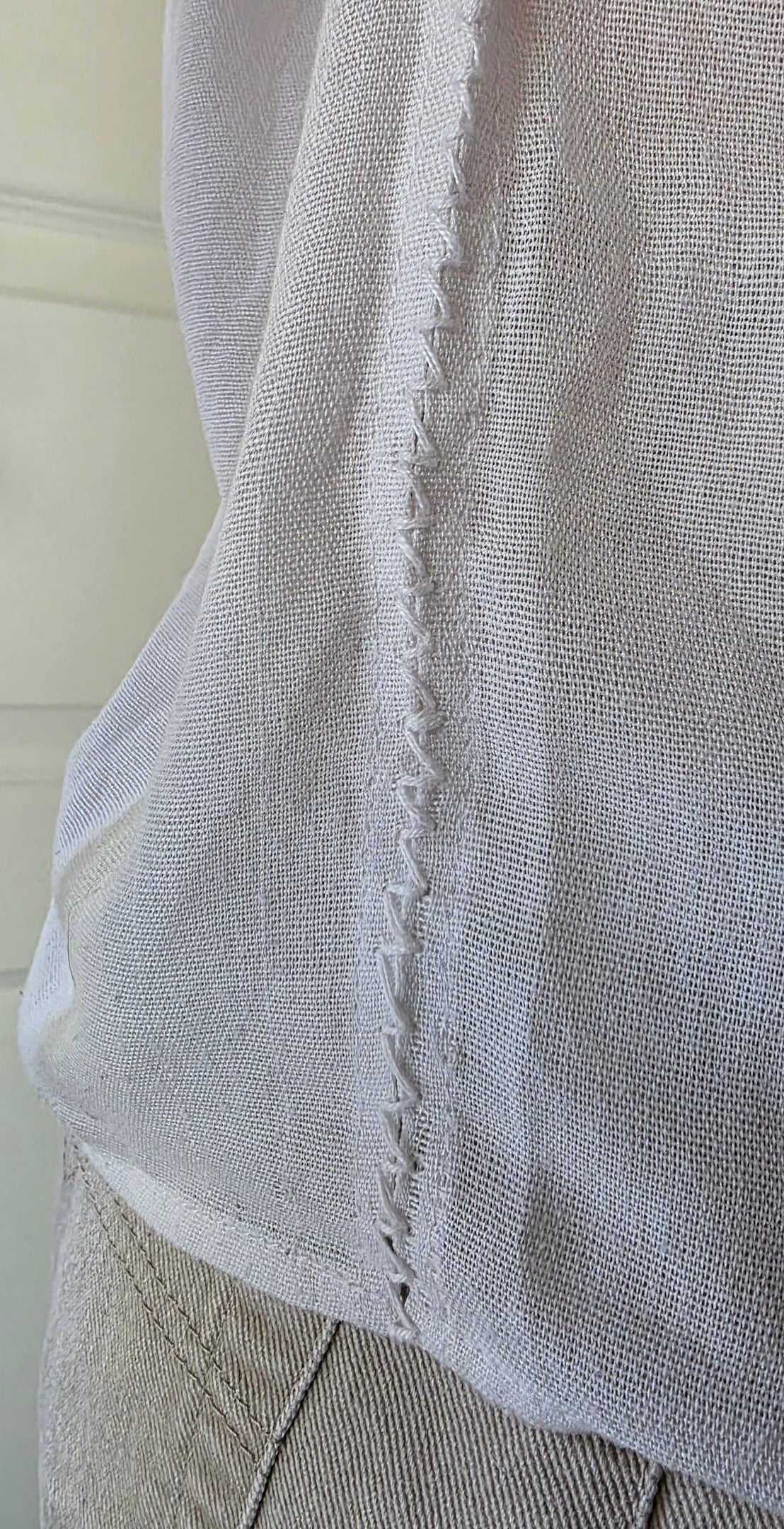 Embroidered white blouse from the 70s-80s, size 36