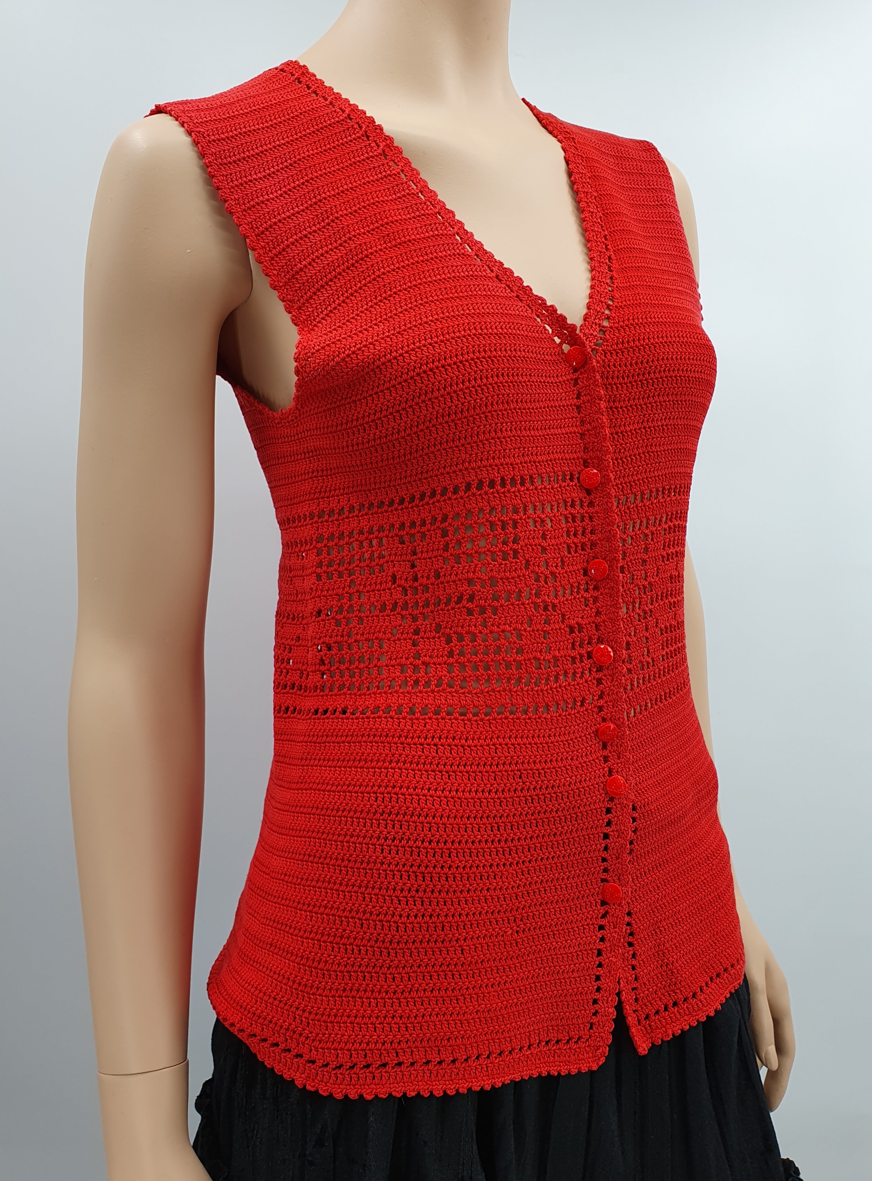Crocheted red vest from the 70s, size 34-36