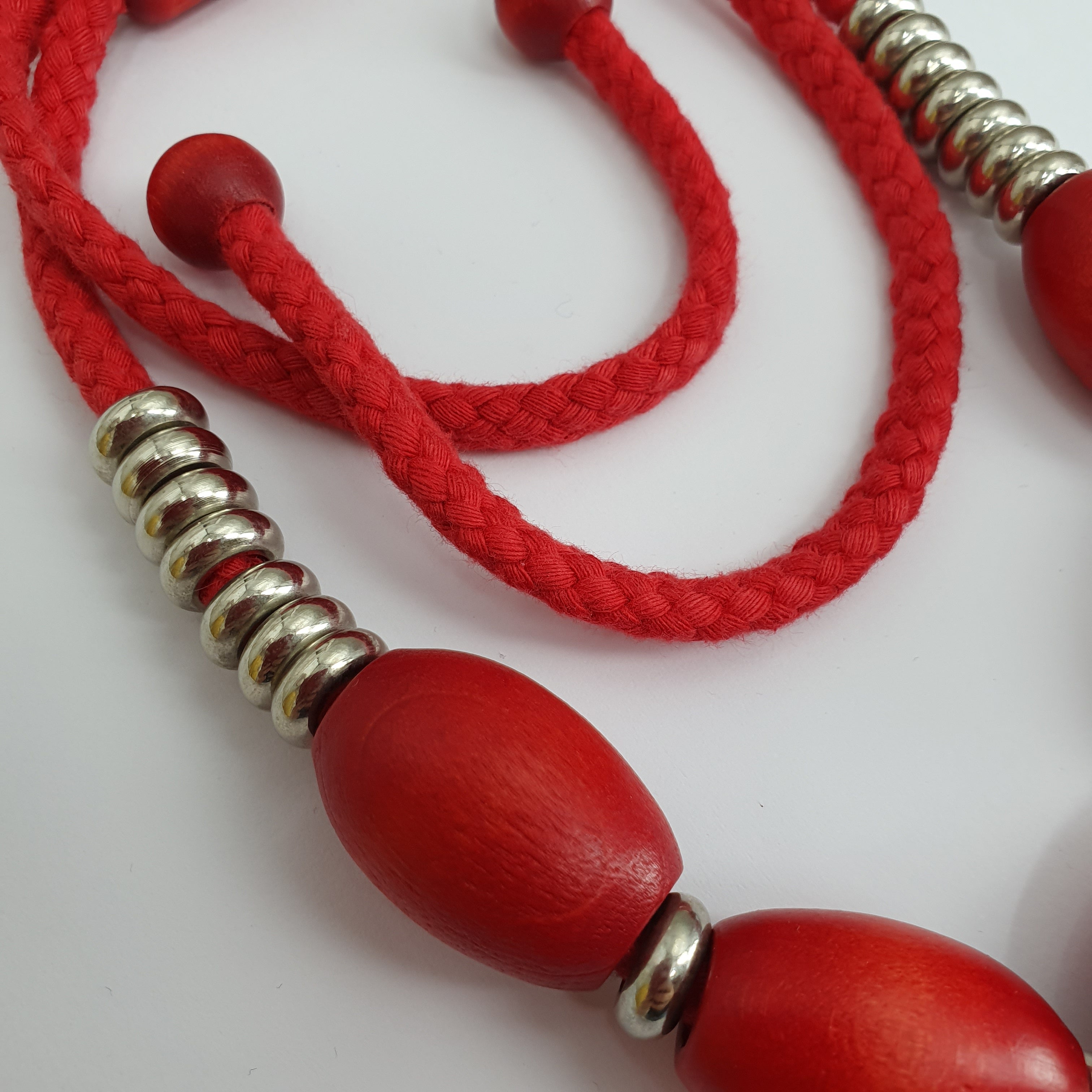 Aarikka, necklace from the 80s-90s, color red, max. length 80cm