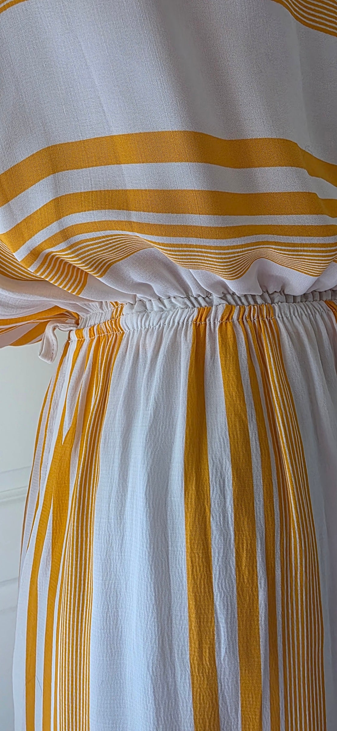 Yellow and white viscose dress from the 80s, size 36-38