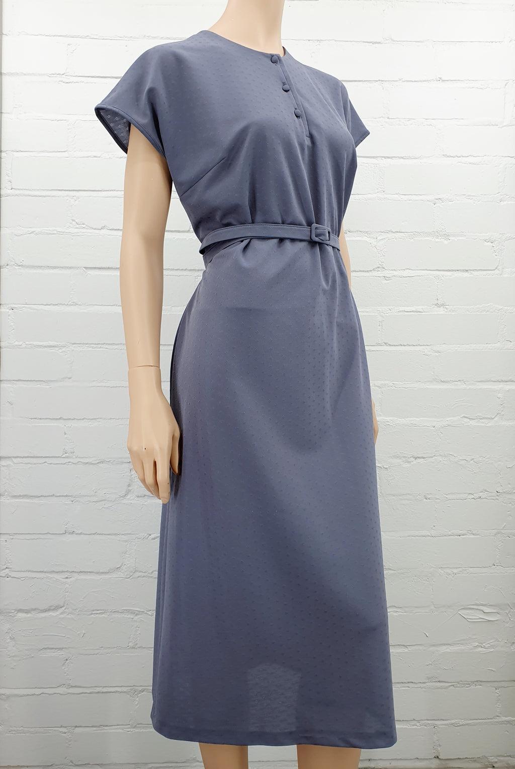 Soili-Tuote, harmaa lyhythihainen vintagemekko 80-luvulta | Made in Finland | Koko 40