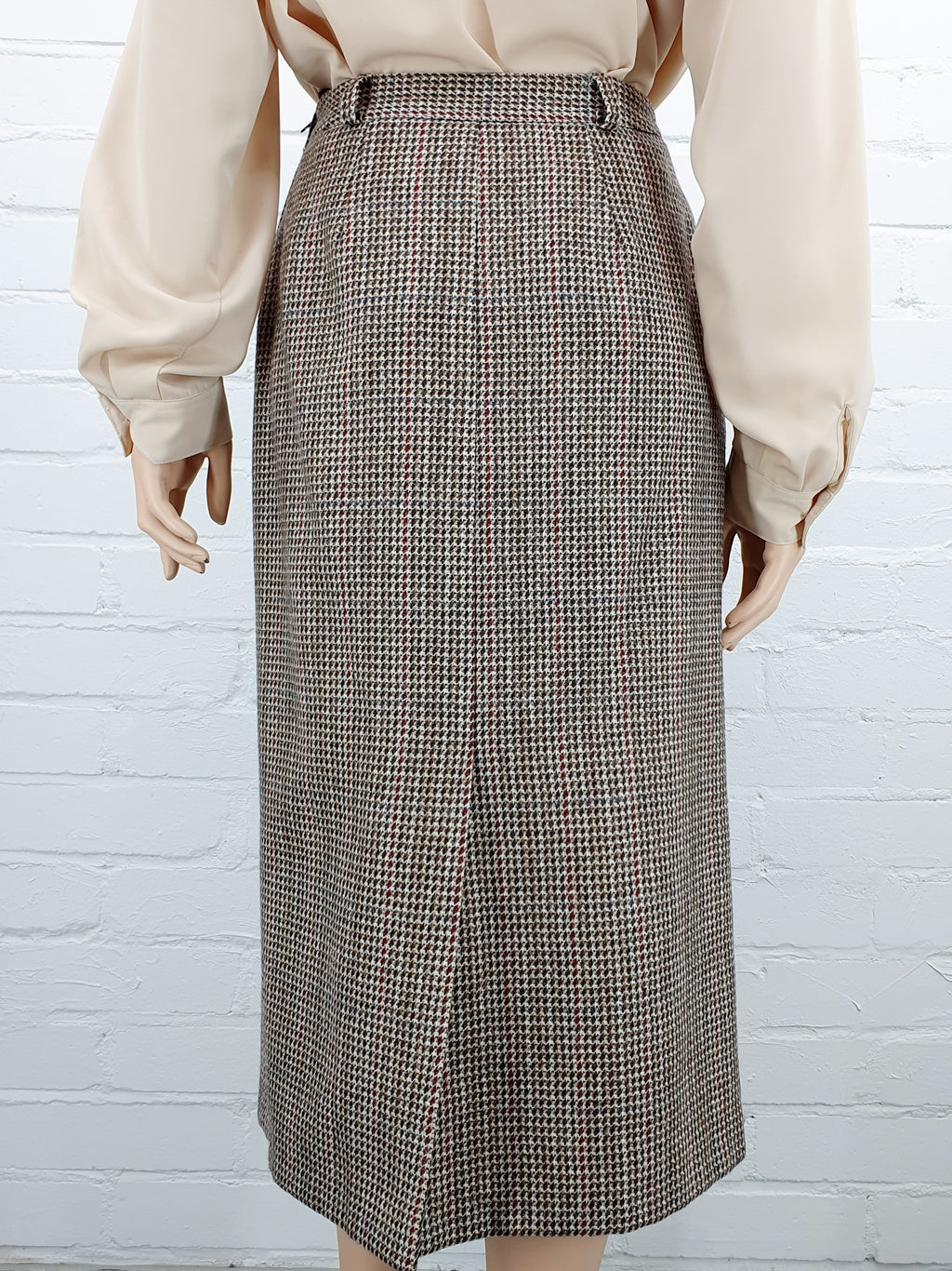 Eila Helen, 90s mid-length wool skirt | Size 38 | Waist 74cm